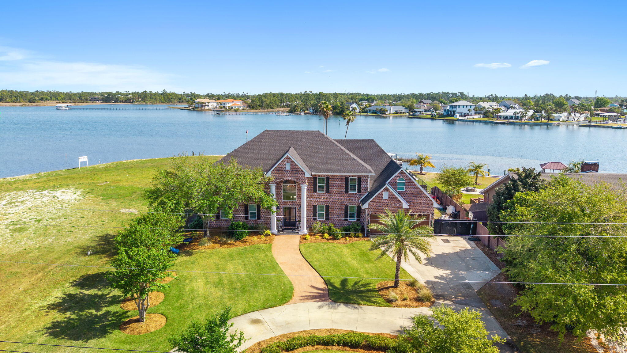 BAYWOOD SHORE ESTATES - Residential