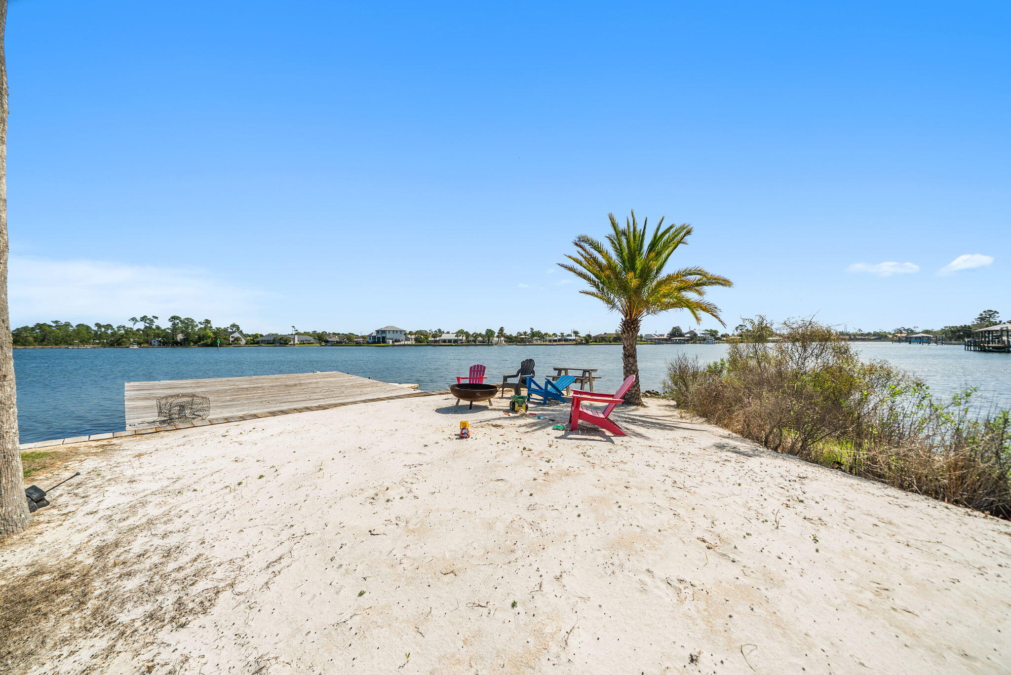 BAYWOOD SHORE ESTATES - Residential