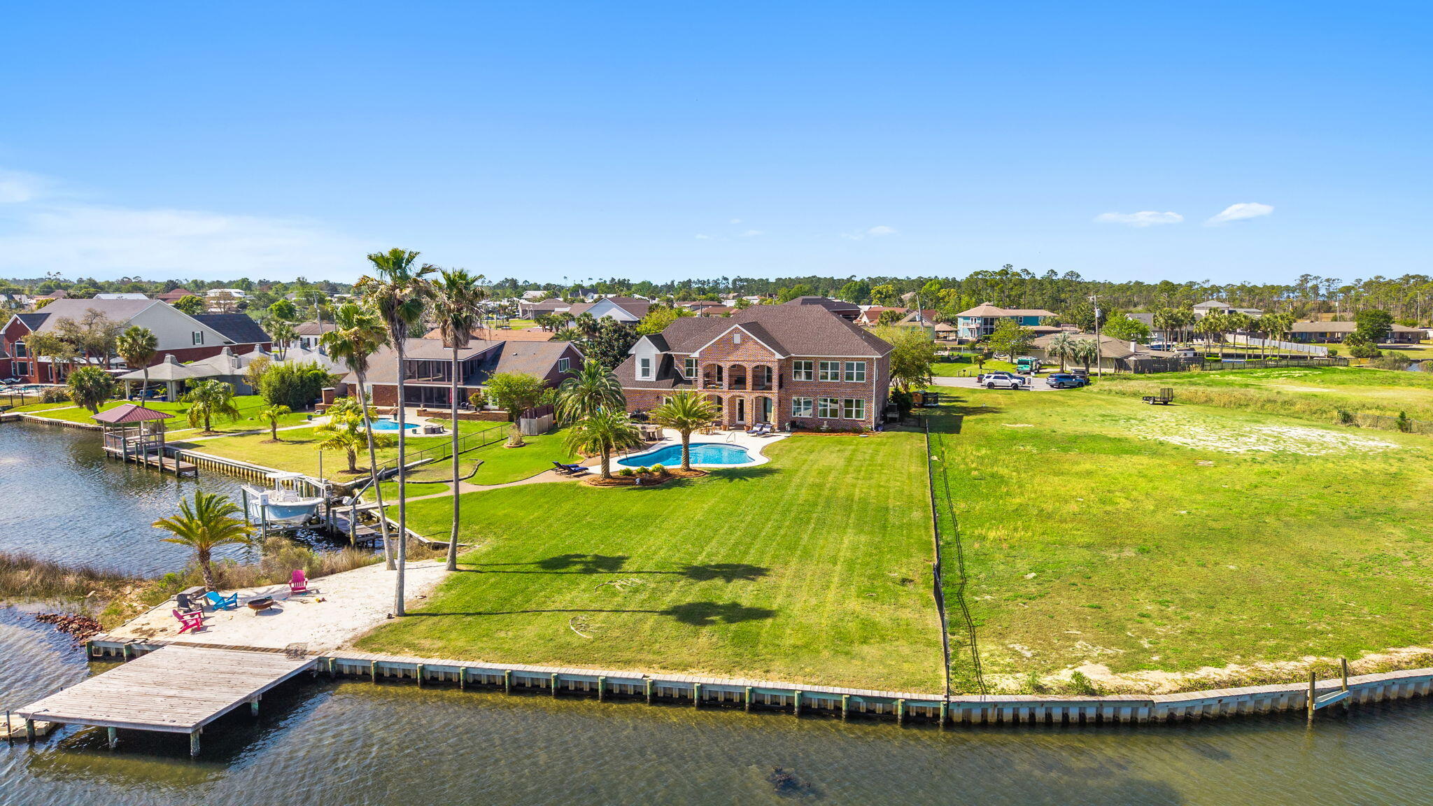 BAYWOOD SHORE ESTATES - Residential