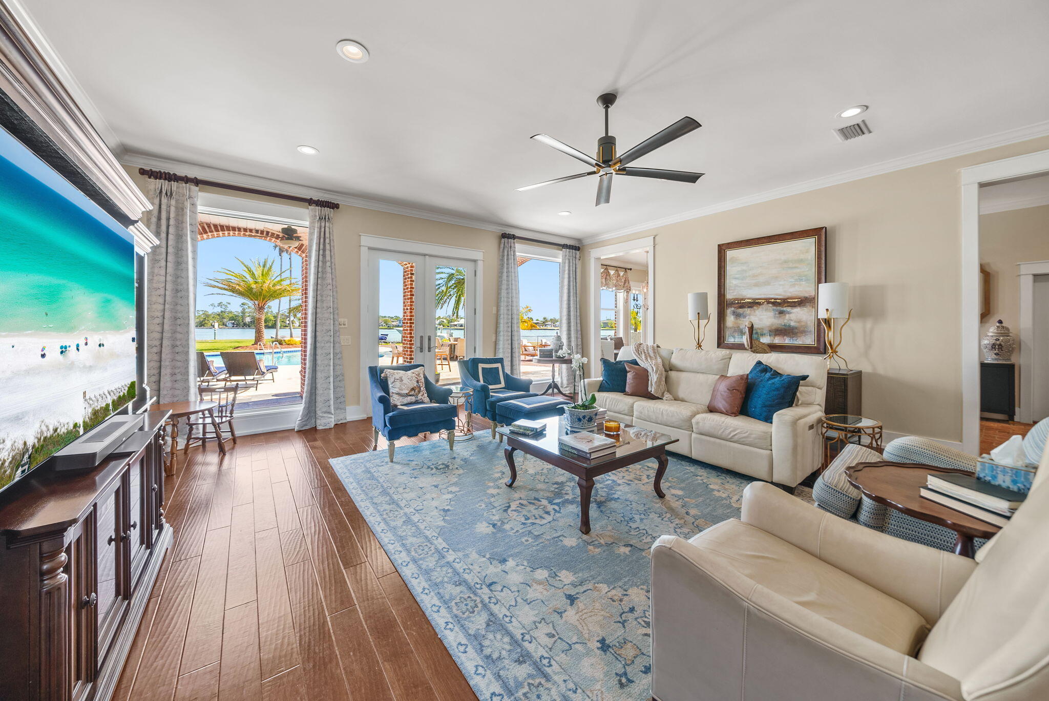 BAYWOOD SHORE ESTATES - Residential