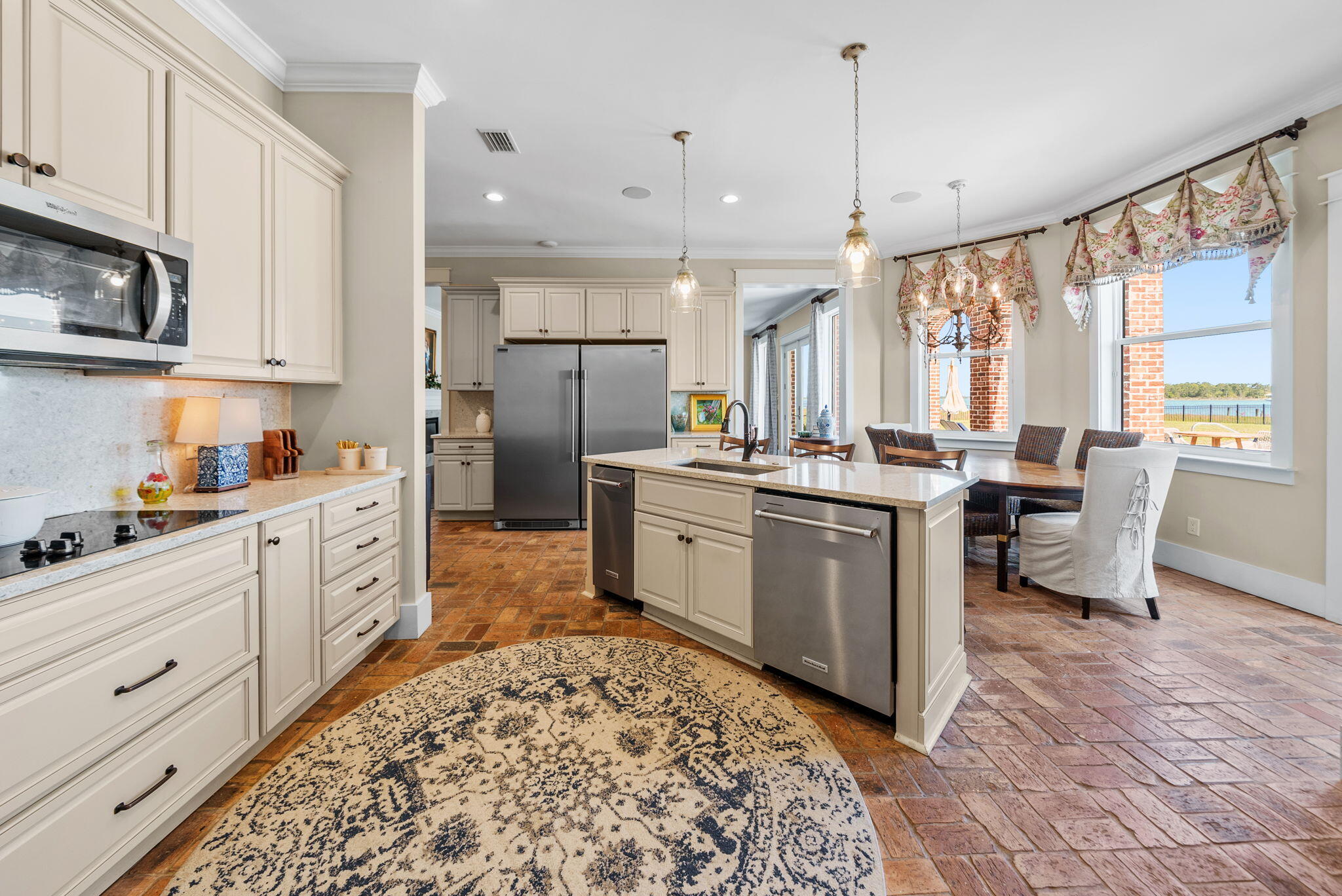 BAYWOOD SHORE ESTATES - Residential