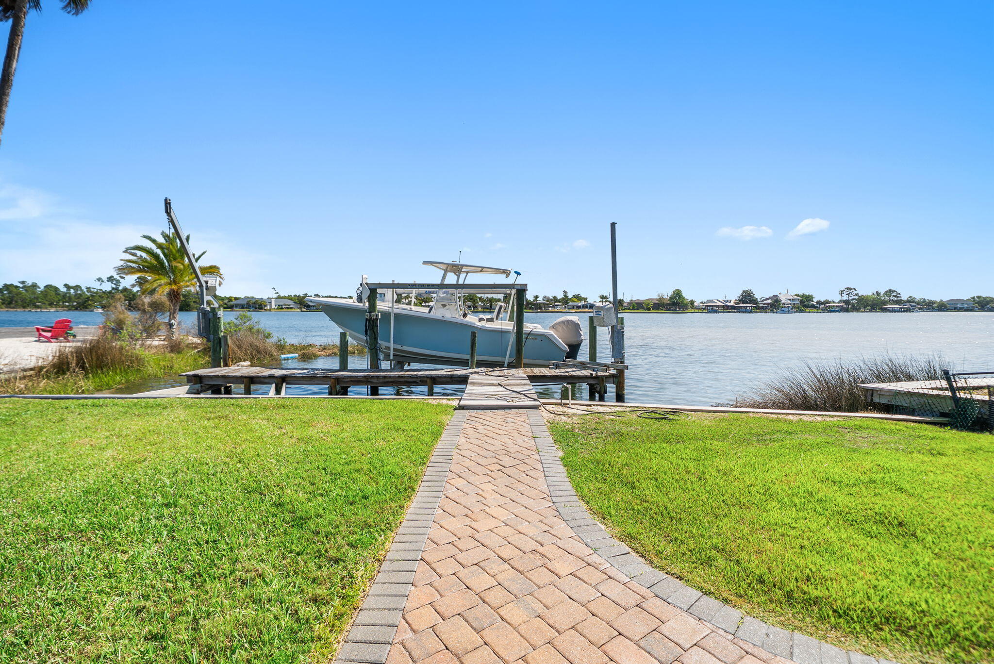 BAYWOOD SHORE ESTATES - Residential