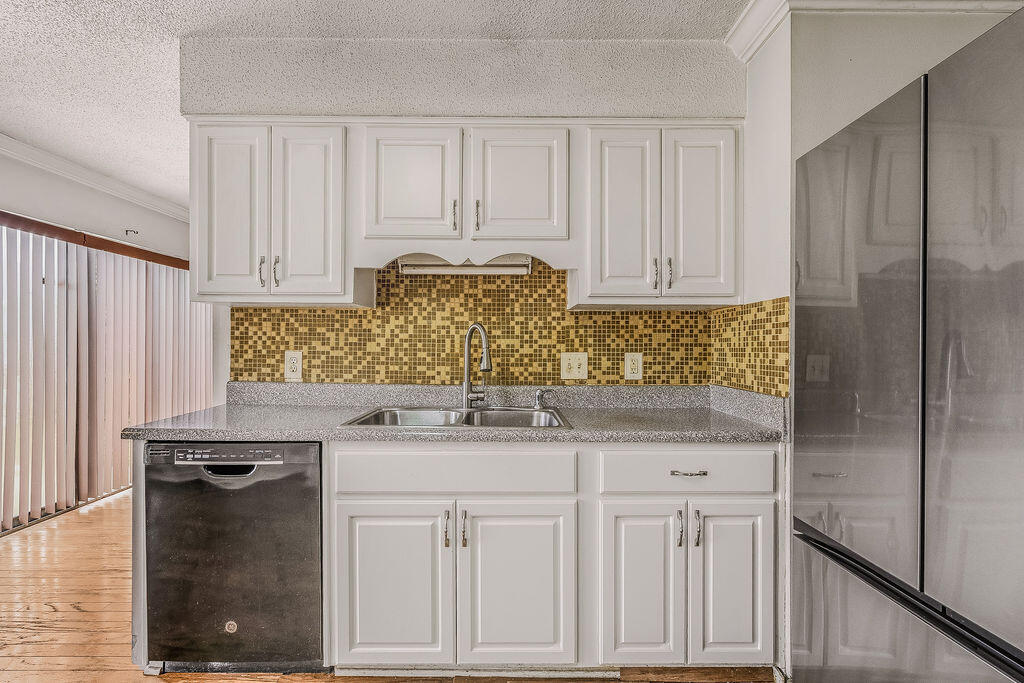 PATRICIAS PLACE - Residential