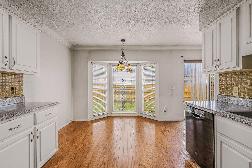 PATRICIAS PLACE - Residential