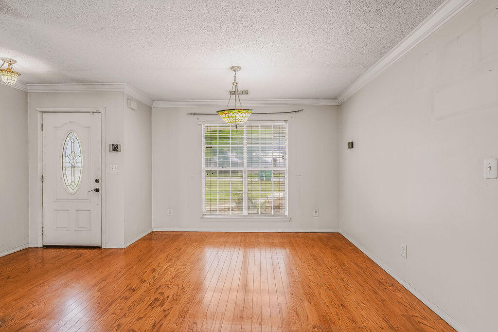 PATRICIAS PLACE - Residential
