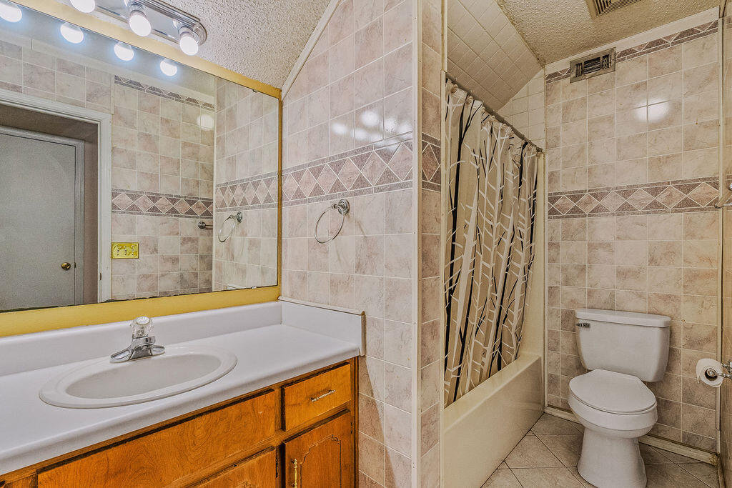 PATRICIAS PLACE - Residential