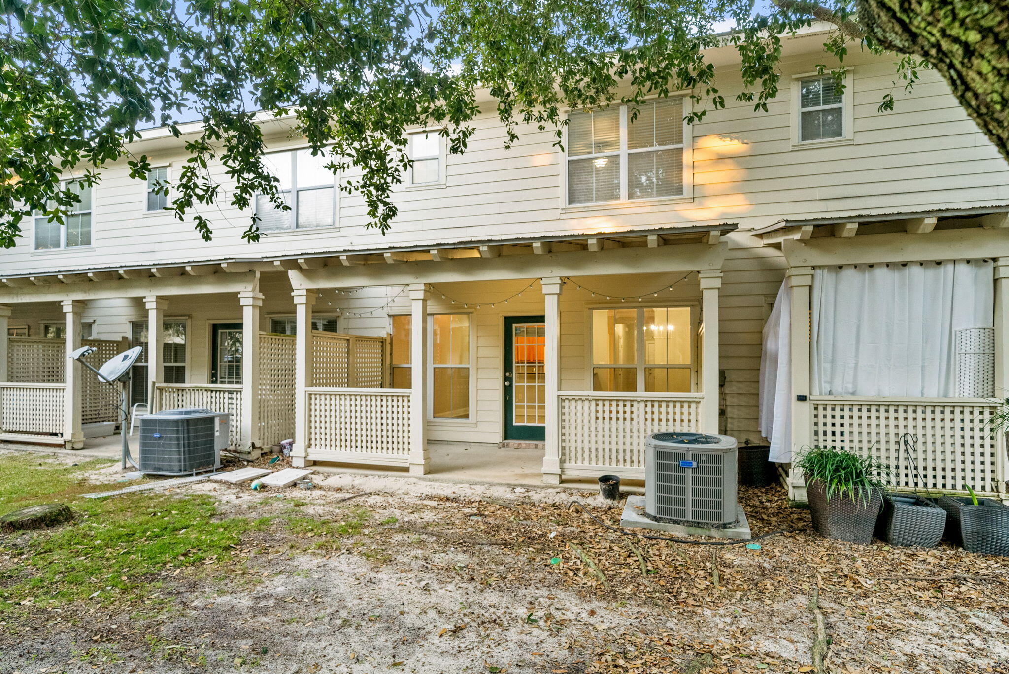 OLD BAY T/H - Residential Lease