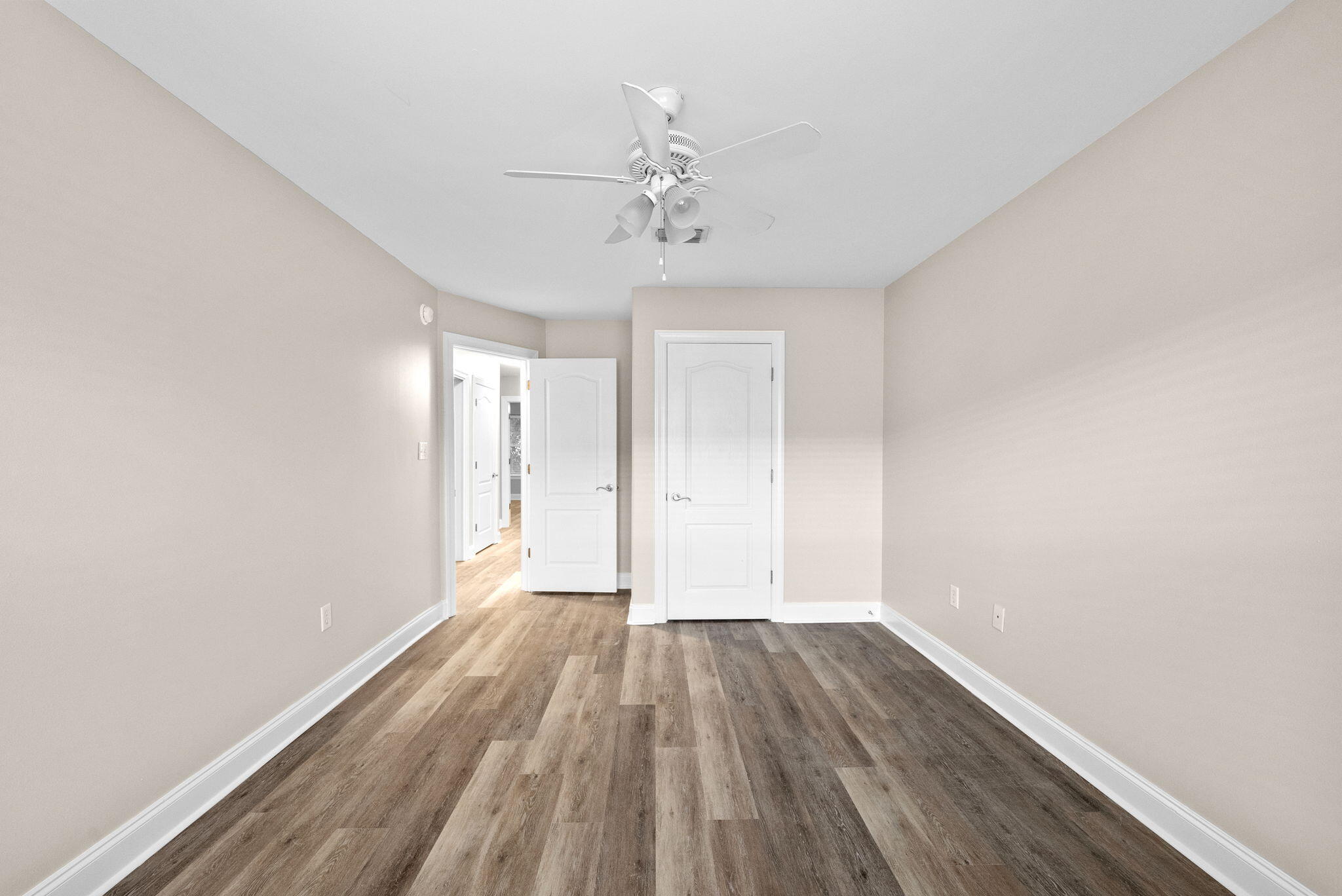 OLD BAY T/H - Residential Lease