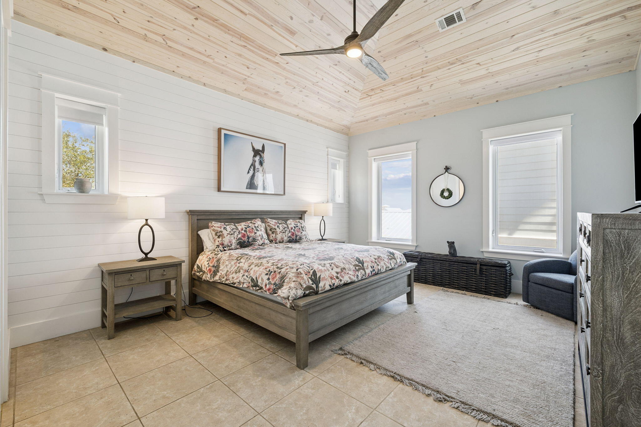 BEACH HIGHLAND - Residential