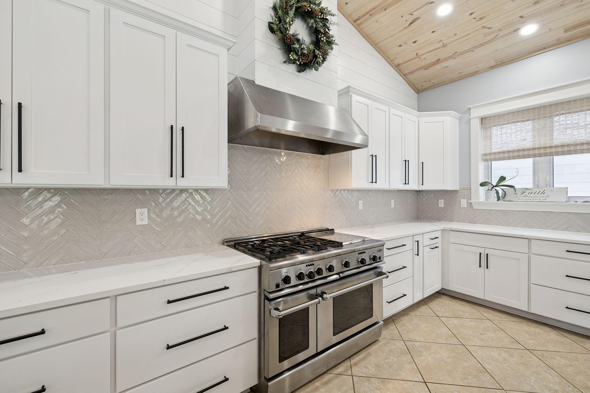BEACH HIGHLAND - Residential