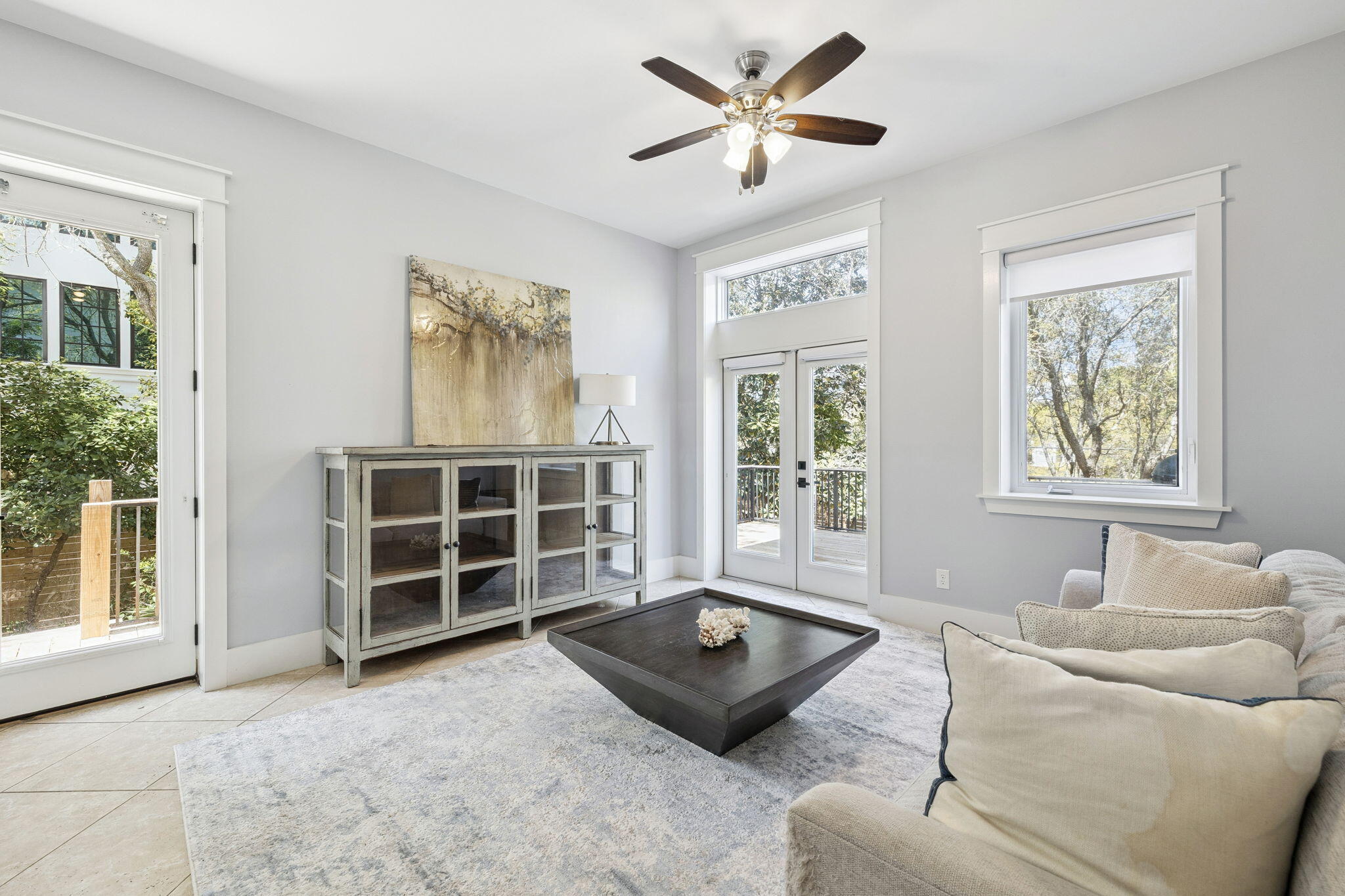 BEACH HIGHLAND - Residential
