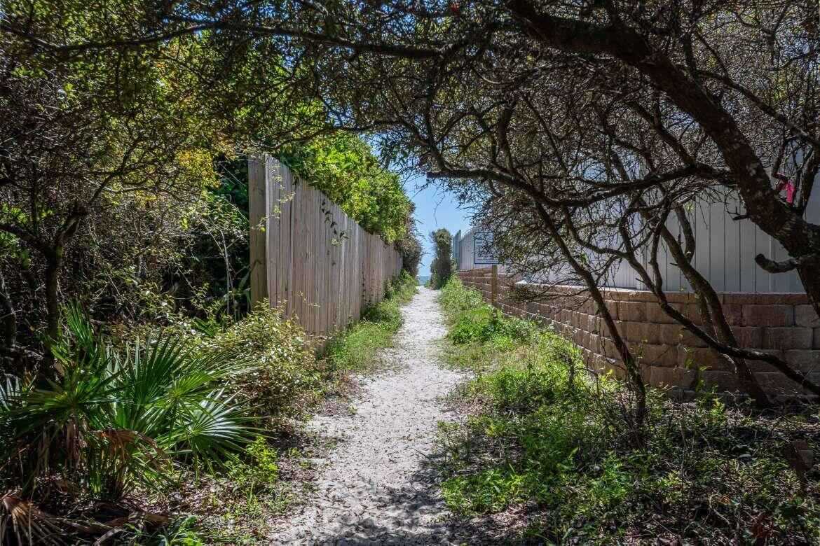 BEACH HIGHLAND - Residential