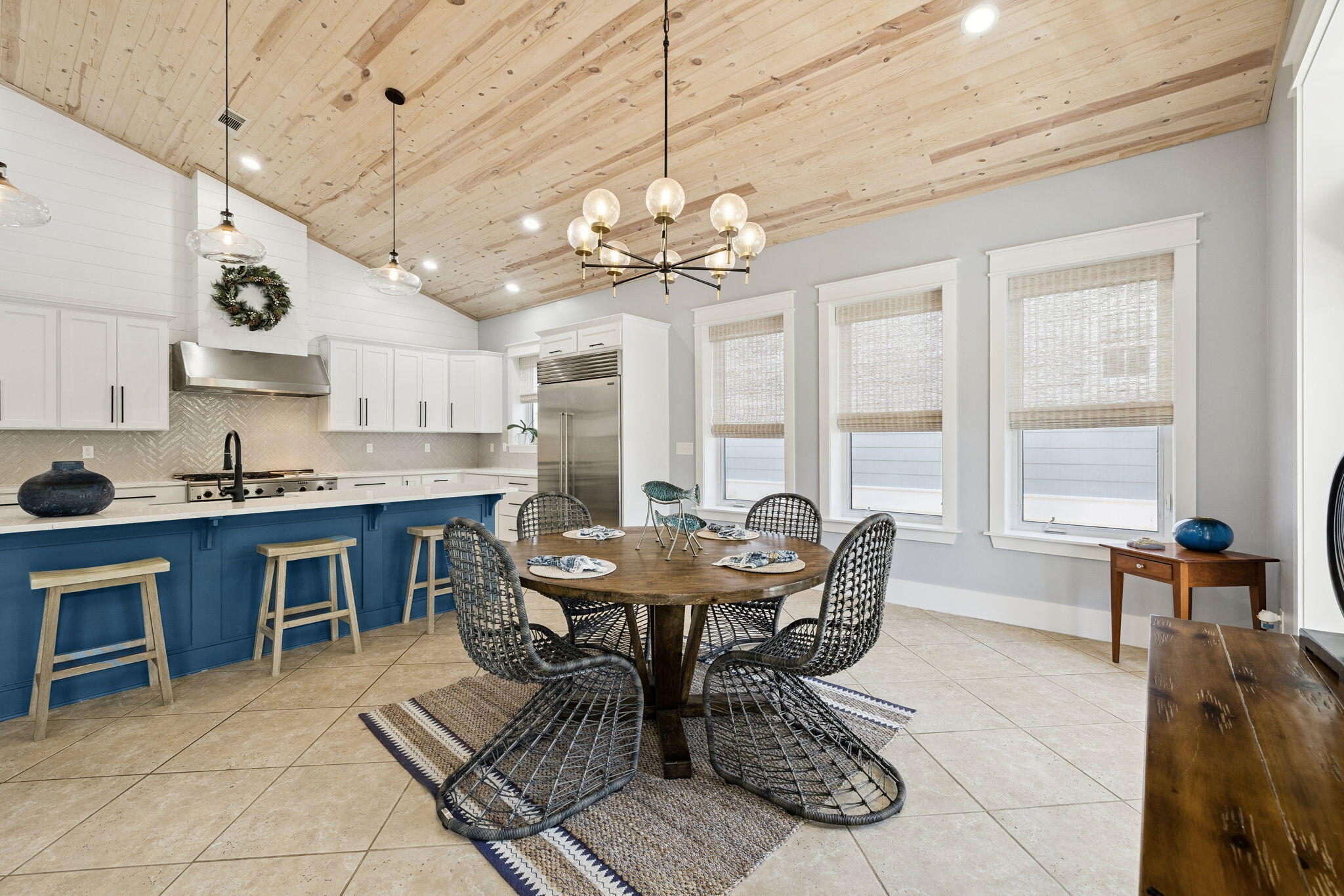 BEACH HIGHLAND - Residential