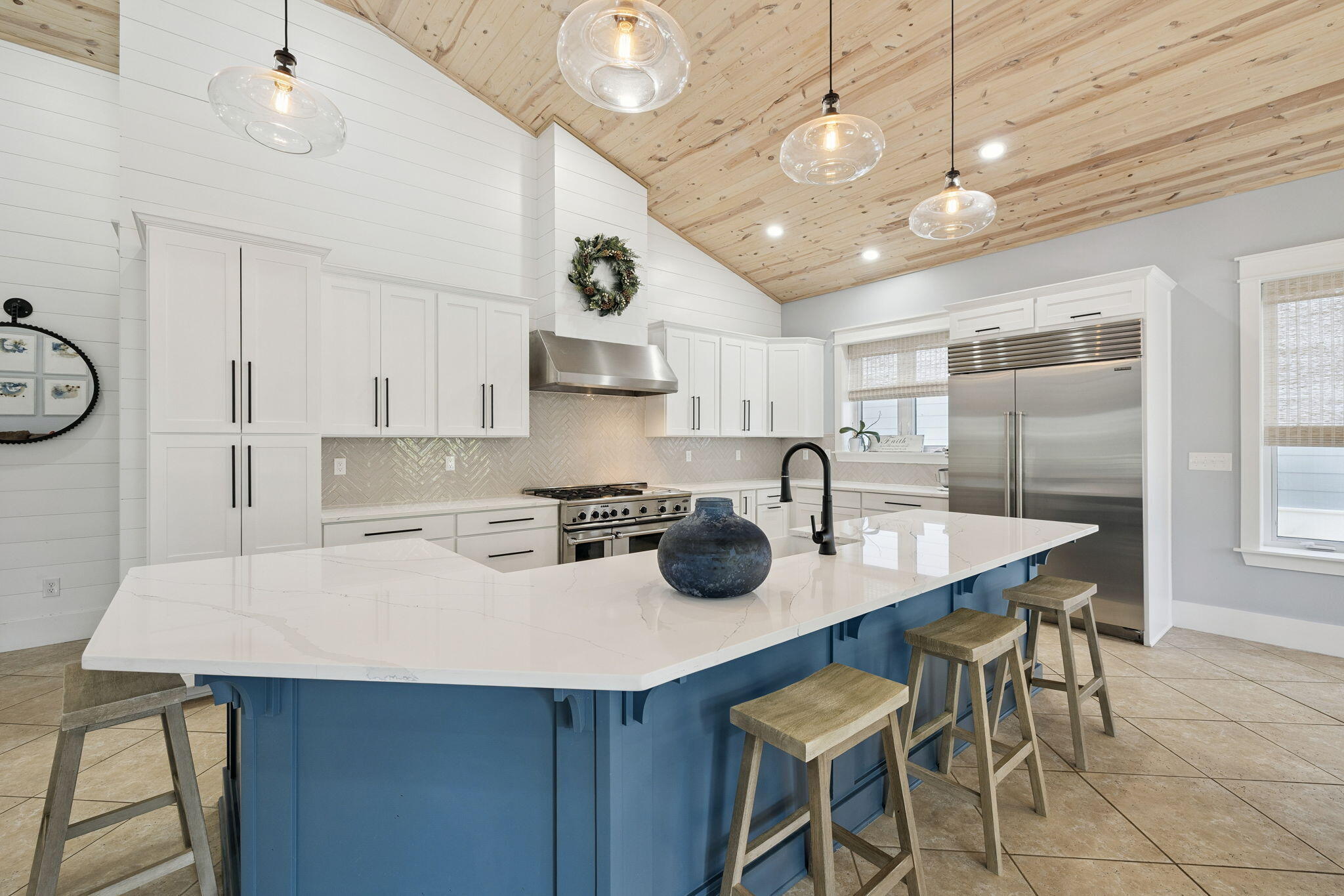 BEACH HIGHLAND - Residential