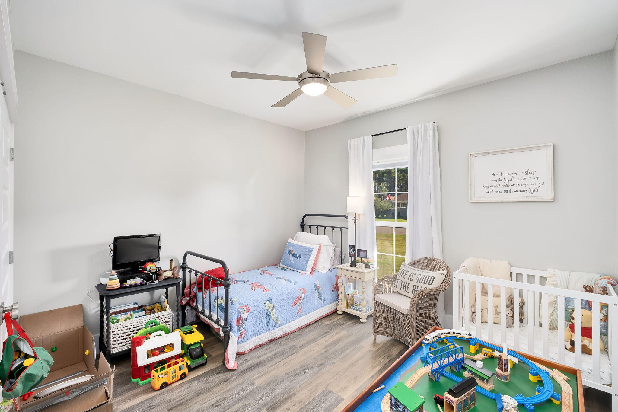 PELICAN BAY - Residential