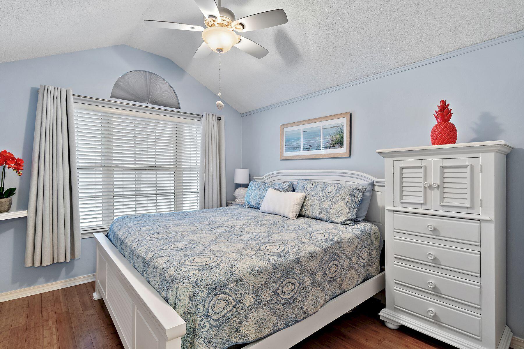 BAYSIDE PH 2 - Residential