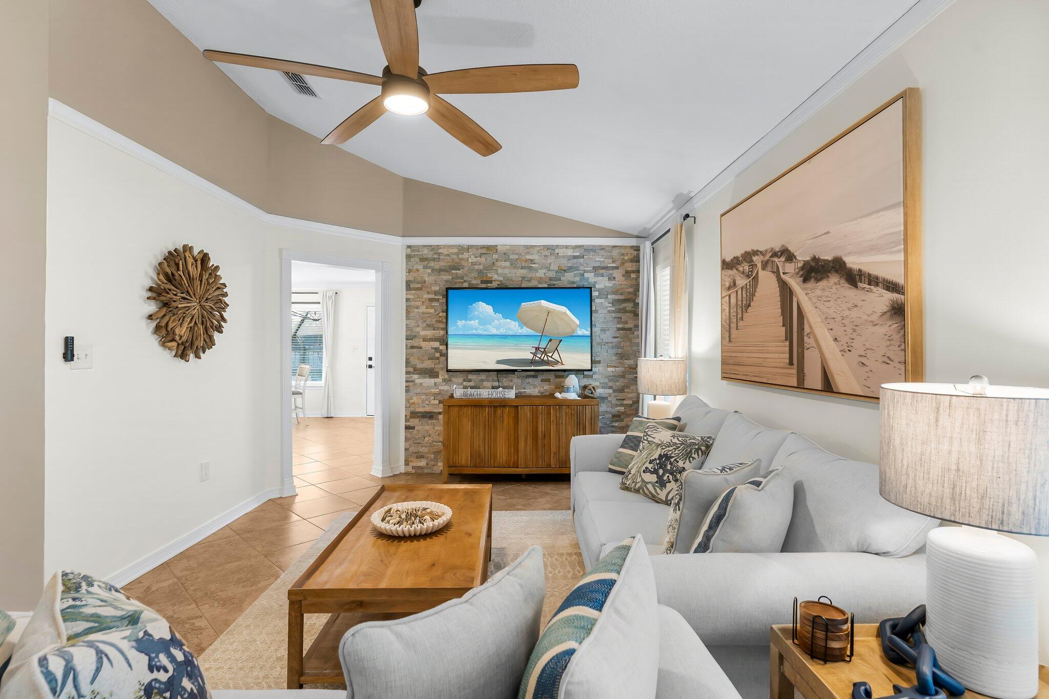 PARADISE RETREAT - Residential