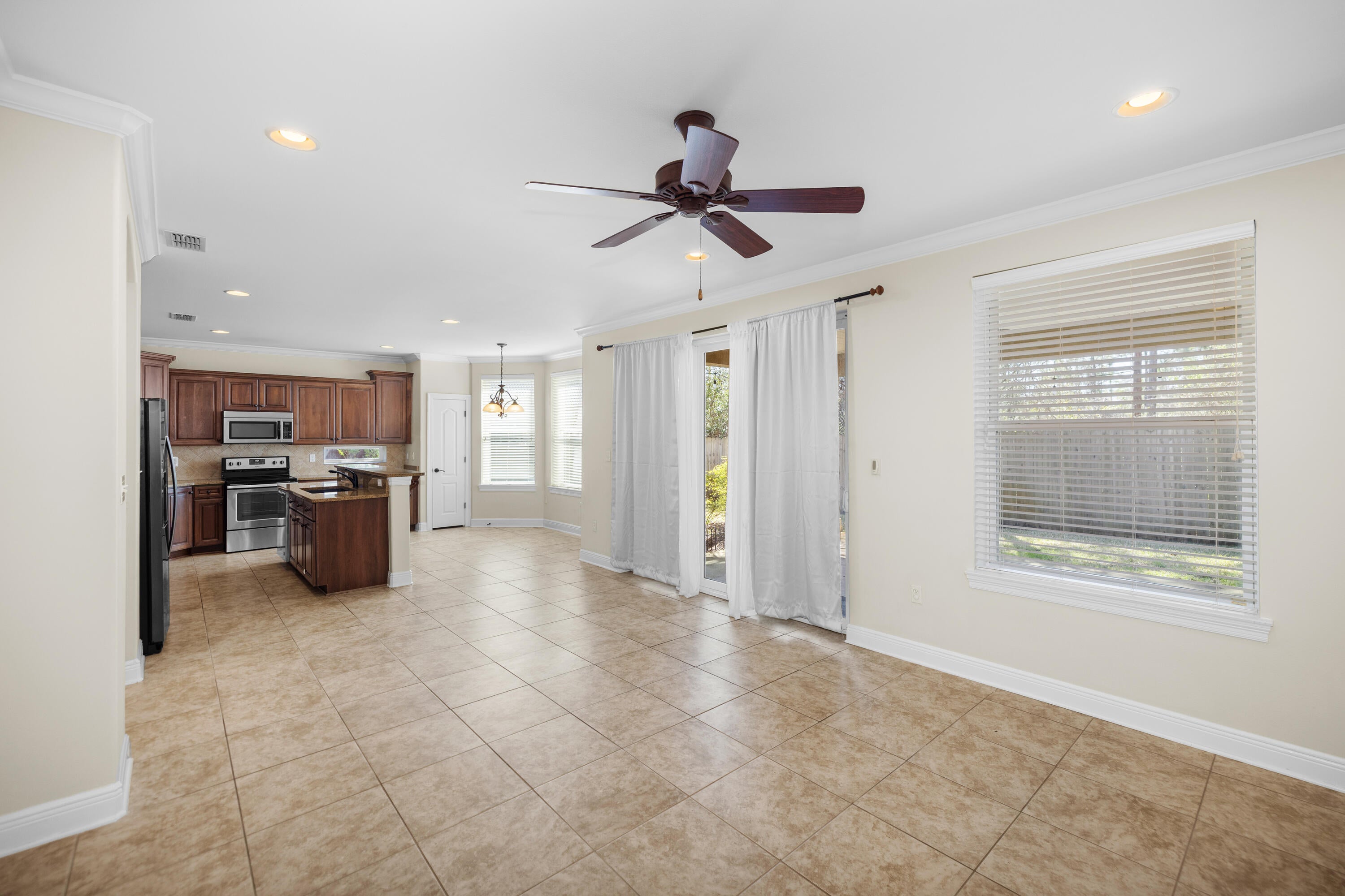 BAYWALK LANDING - Residential Lease