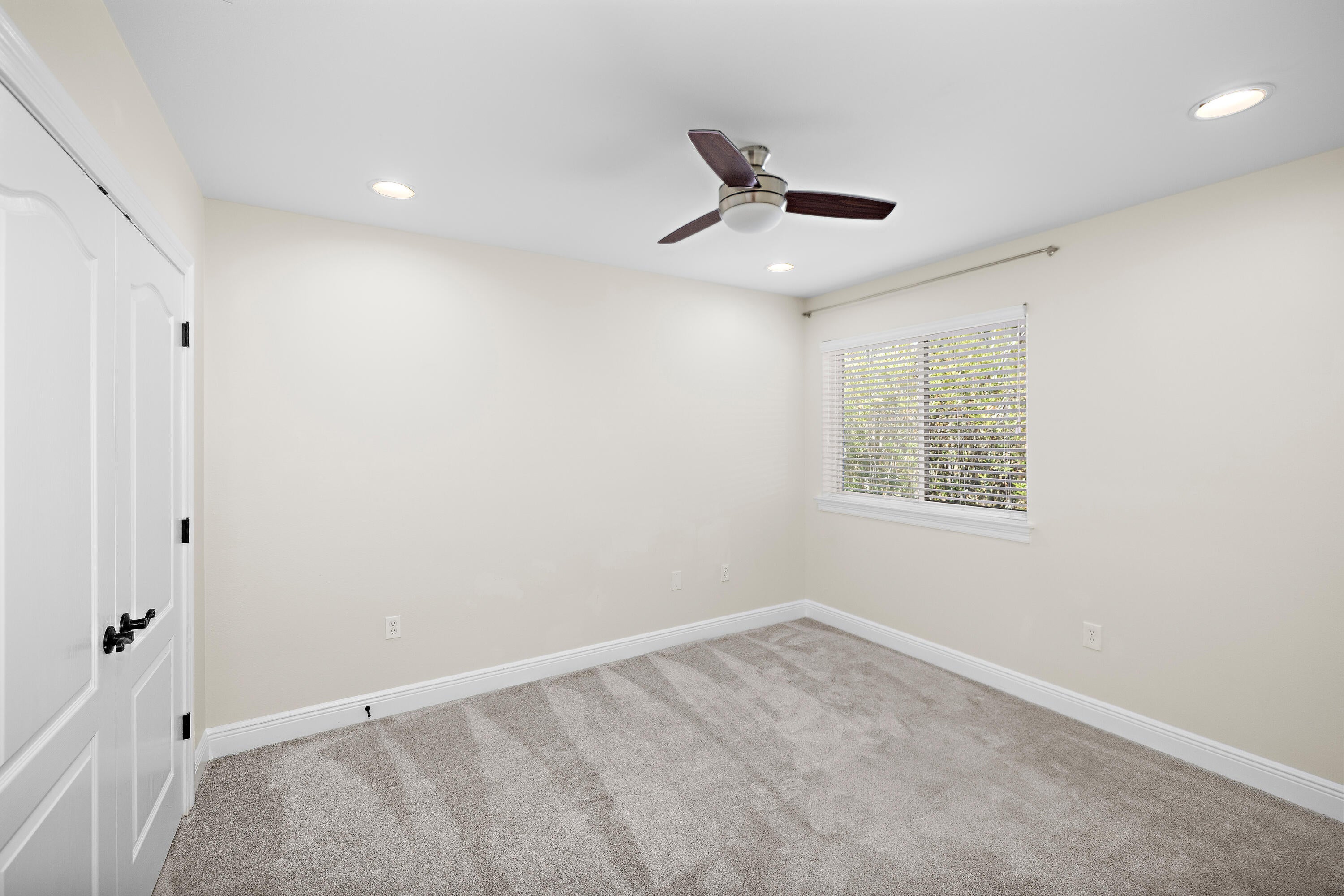 BAYWALK LANDING - Residential Lease