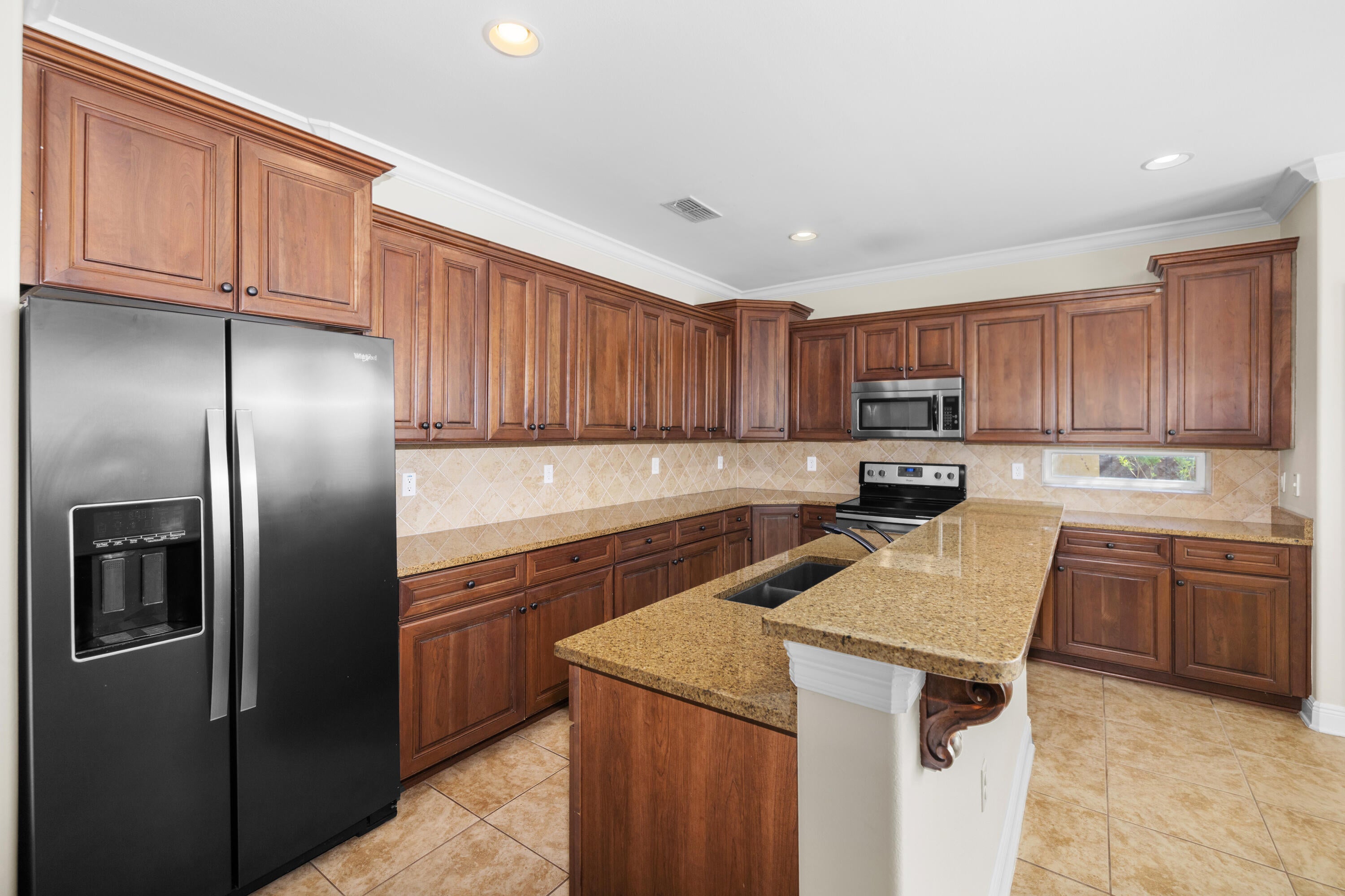 BAYWALK LANDING - Residential Lease