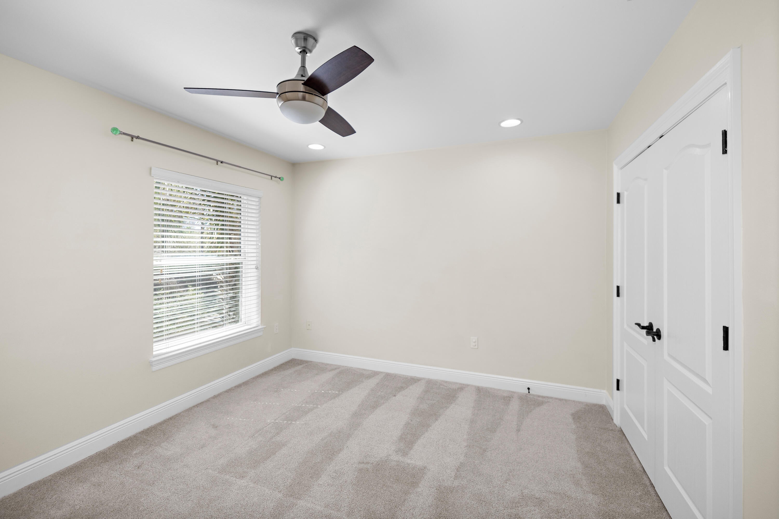 BAYWALK LANDING - Residential Lease
