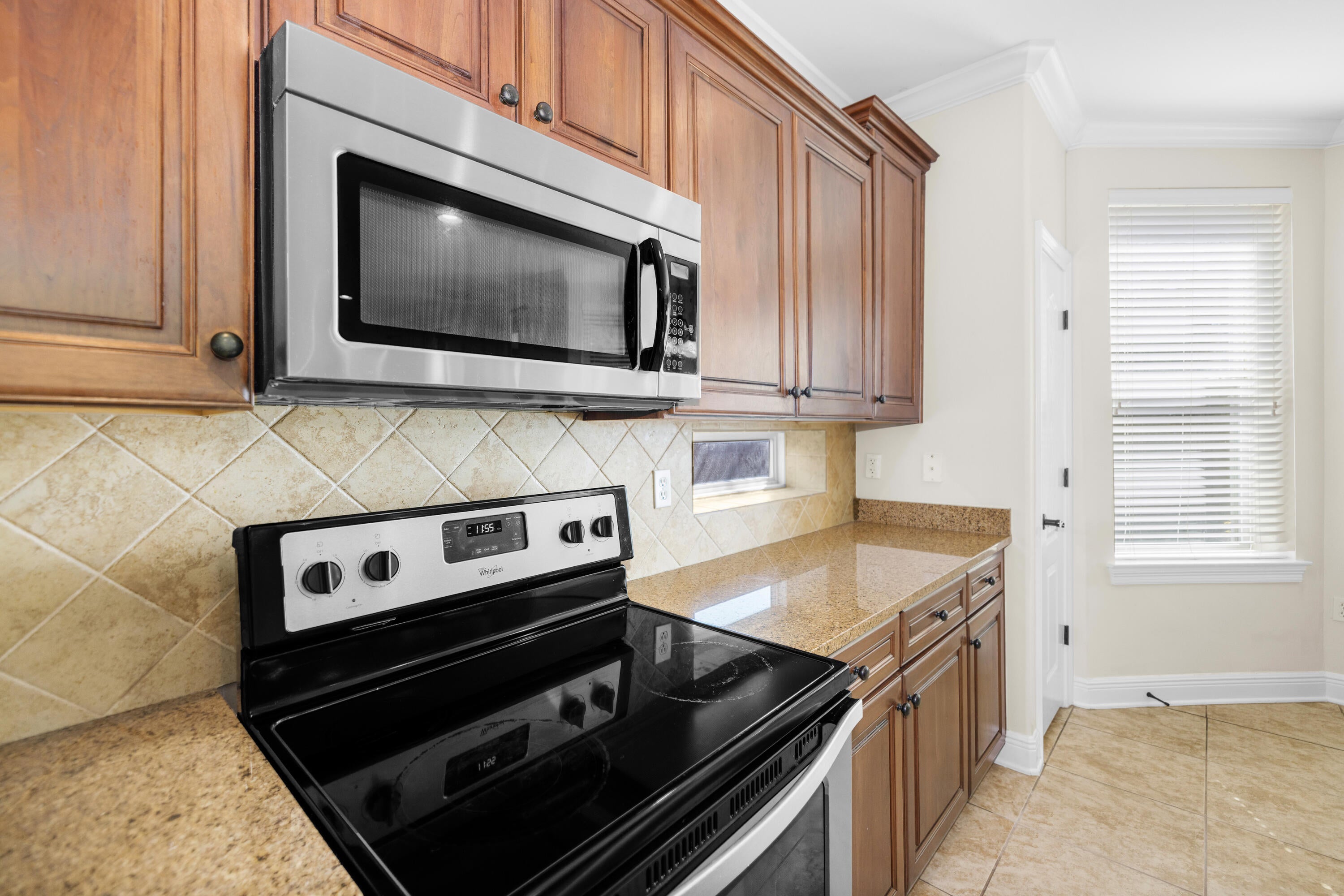 BAYWALK LANDING - Residential Lease