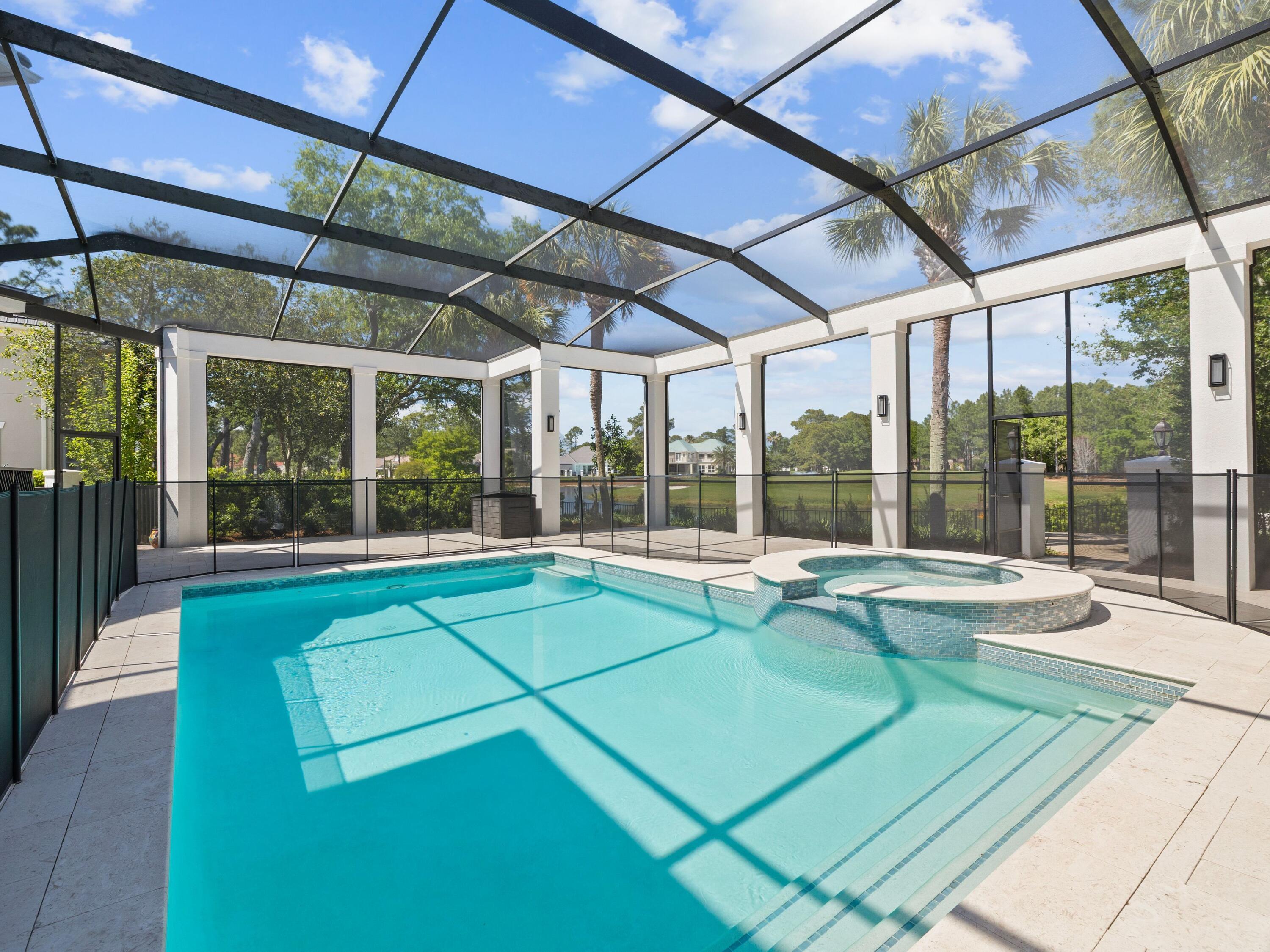 ISLAND GREEN - Residential
