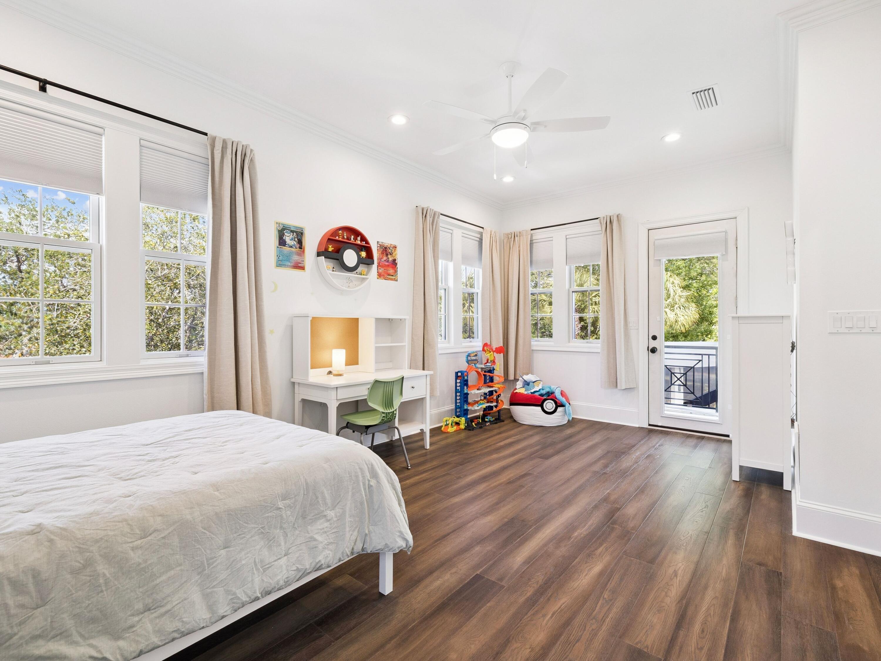 ISLAND GREEN - Residential