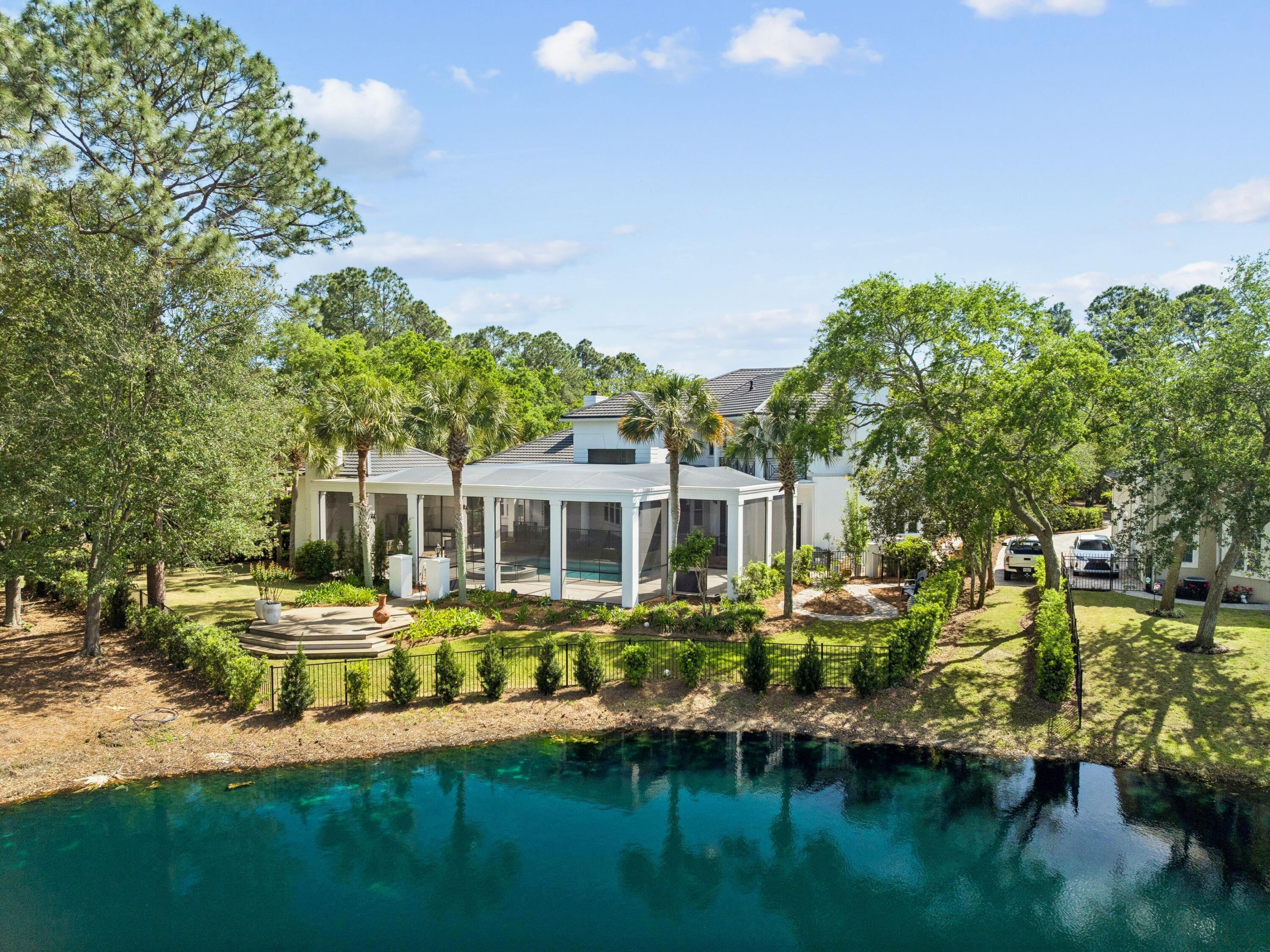 ISLAND GREEN - Residential