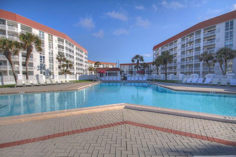 EL MATADOR CONDO - Residential