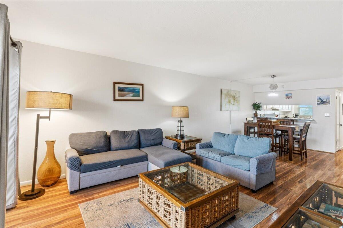 EL MATADOR CONDO - Residential