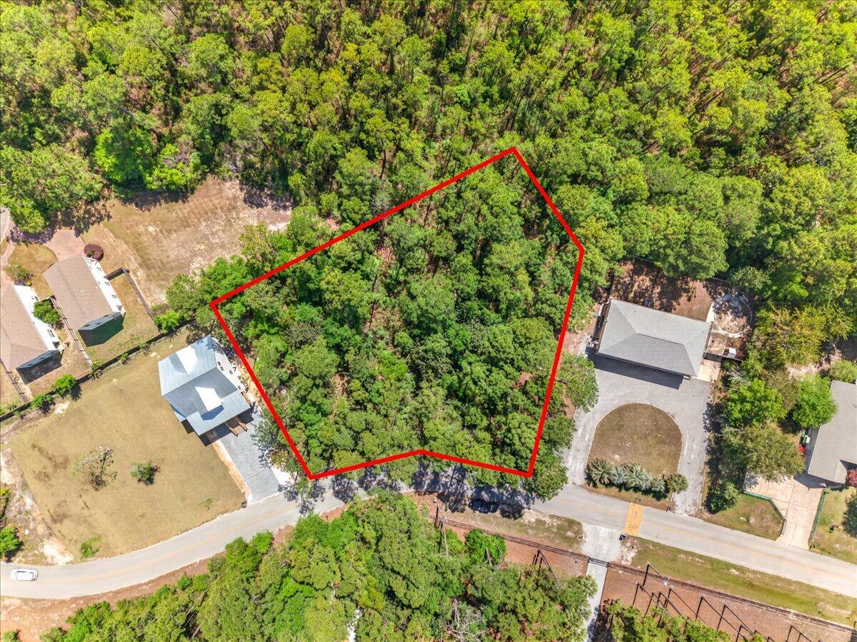 NO RECORDED SUBDIVISION - Land