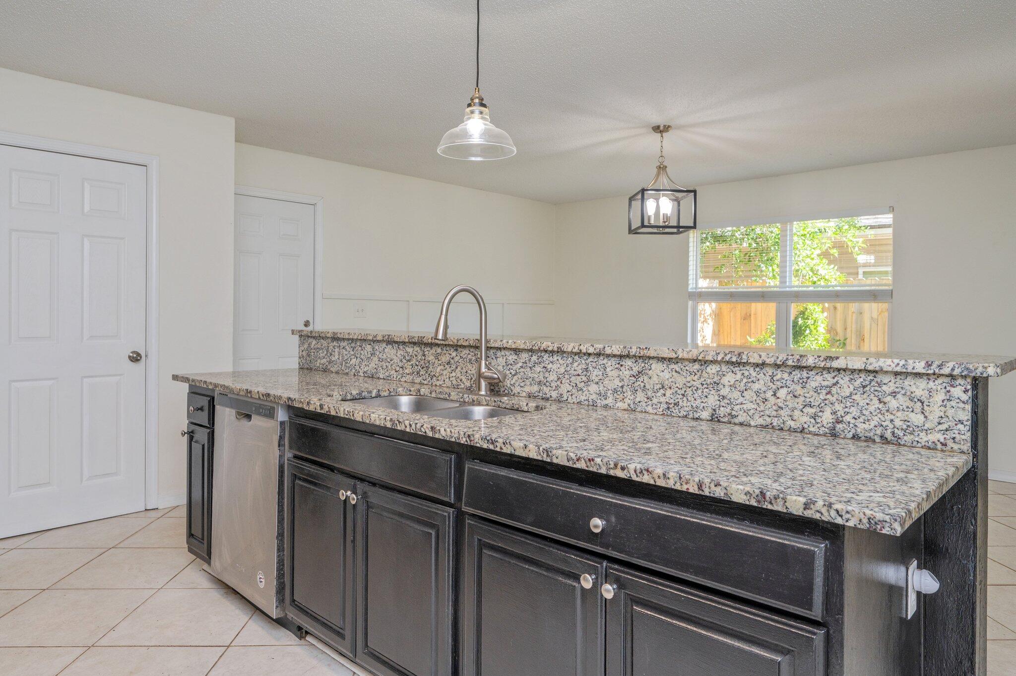 MORRIS ADDN TO CRESTVIEW - Residential