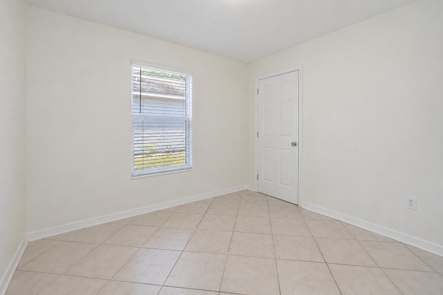 MORRIS ADDN TO CRESTVIEW - Residential