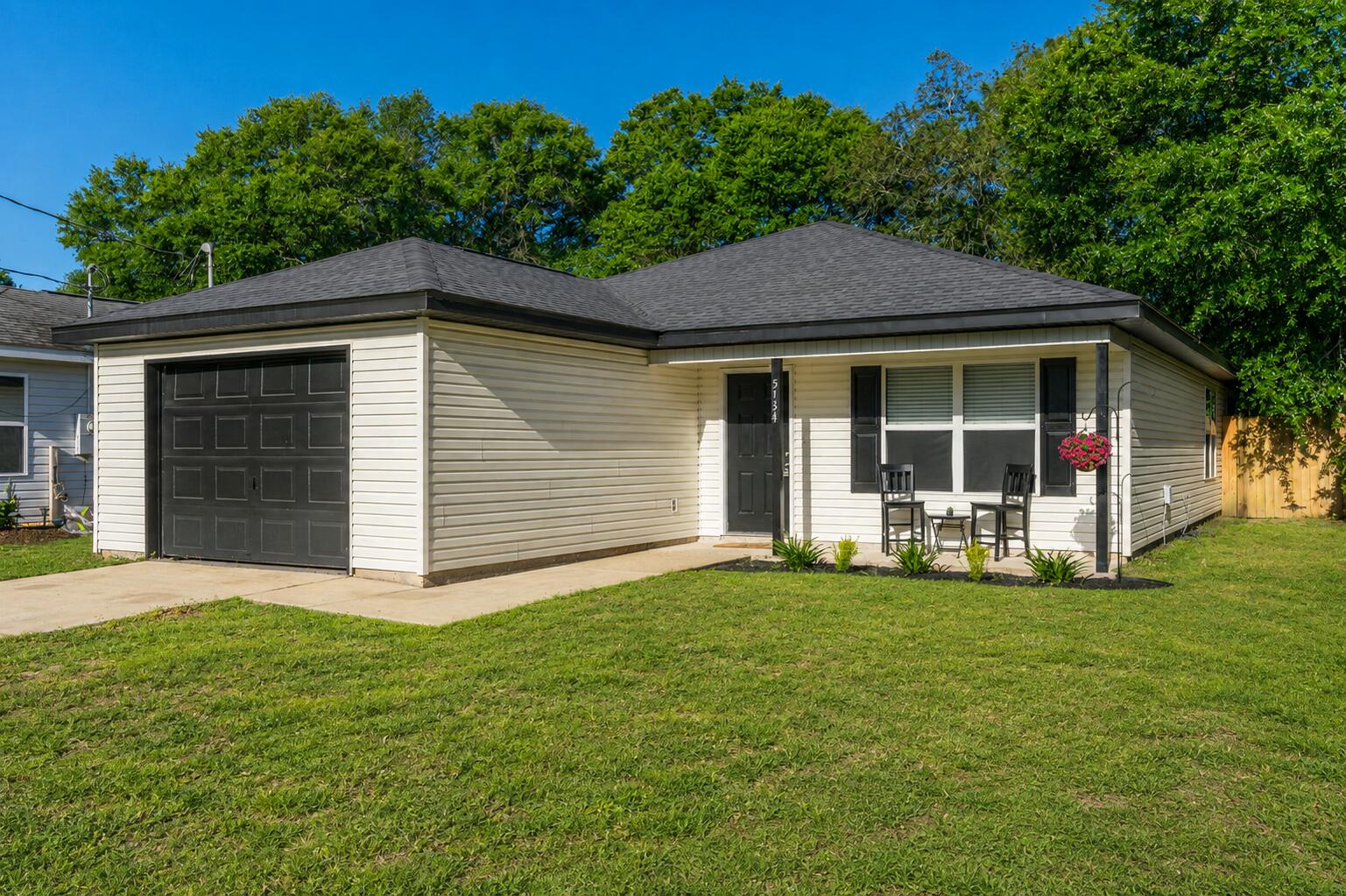 MORRIS ADDN TO CRESTVIEW - Residential