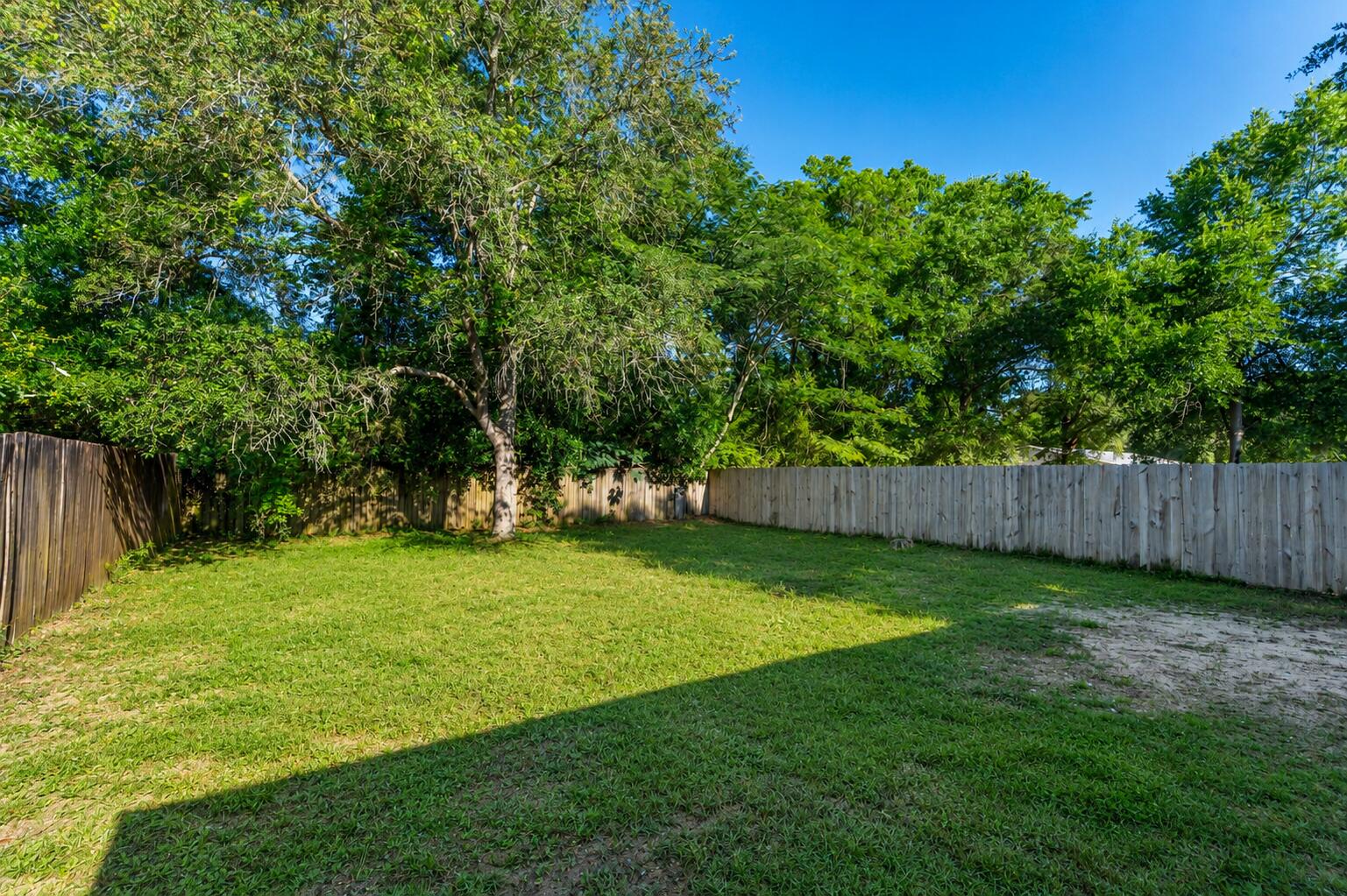 MORRIS ADDN TO CRESTVIEW - Residential