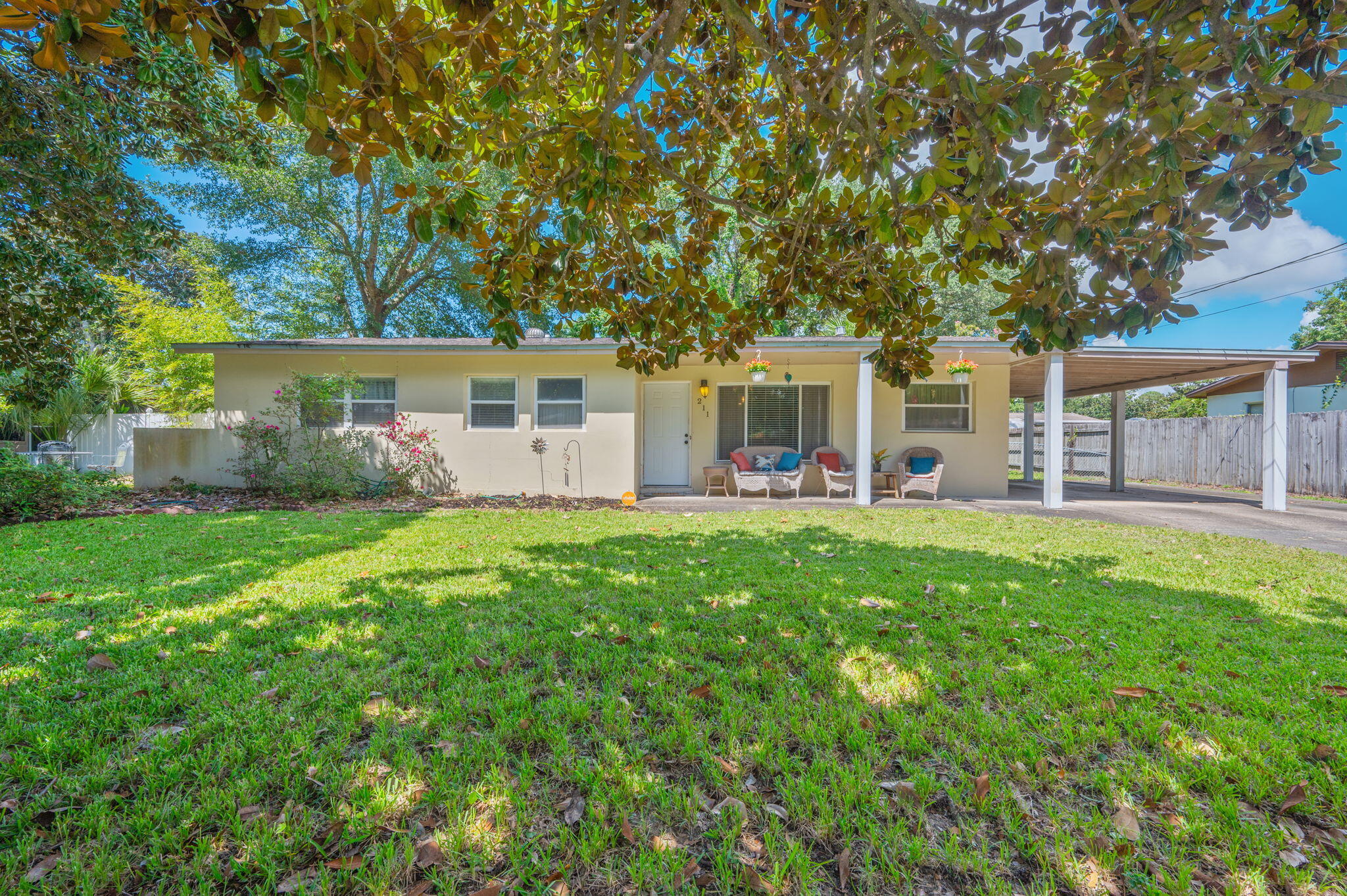 OAK TREE PARK - Residential