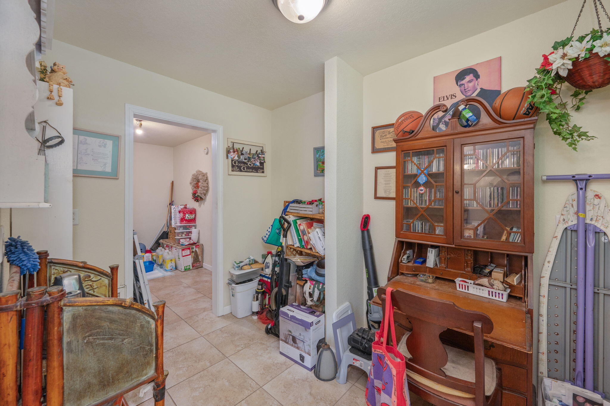 OAK TREE PARK - Residential