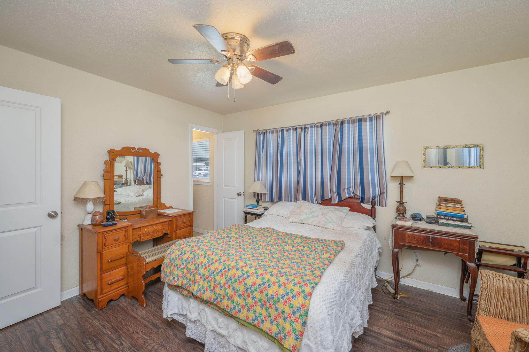 OAK TREE PARK - Residential