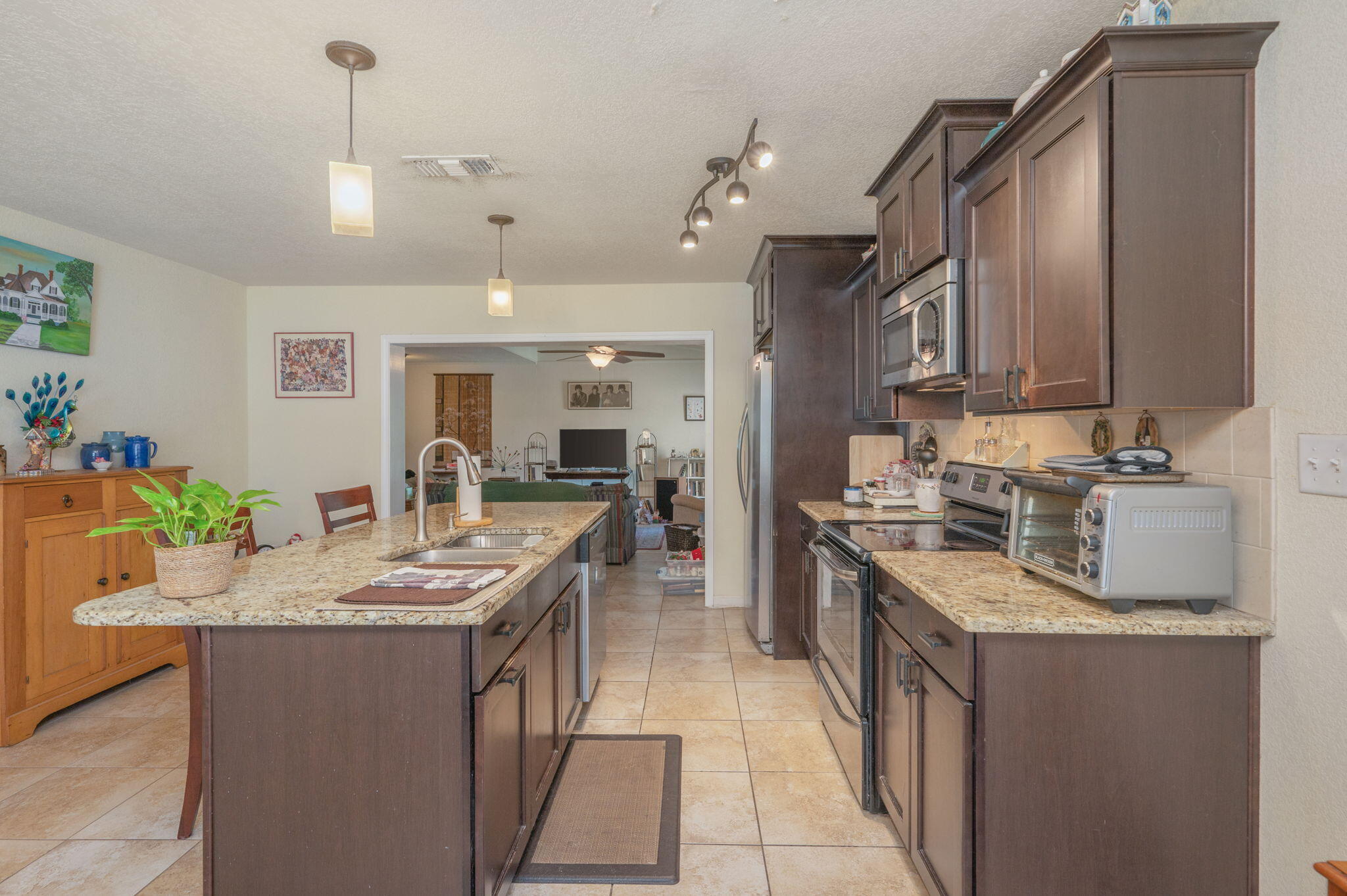 OAK TREE PARK - Residential