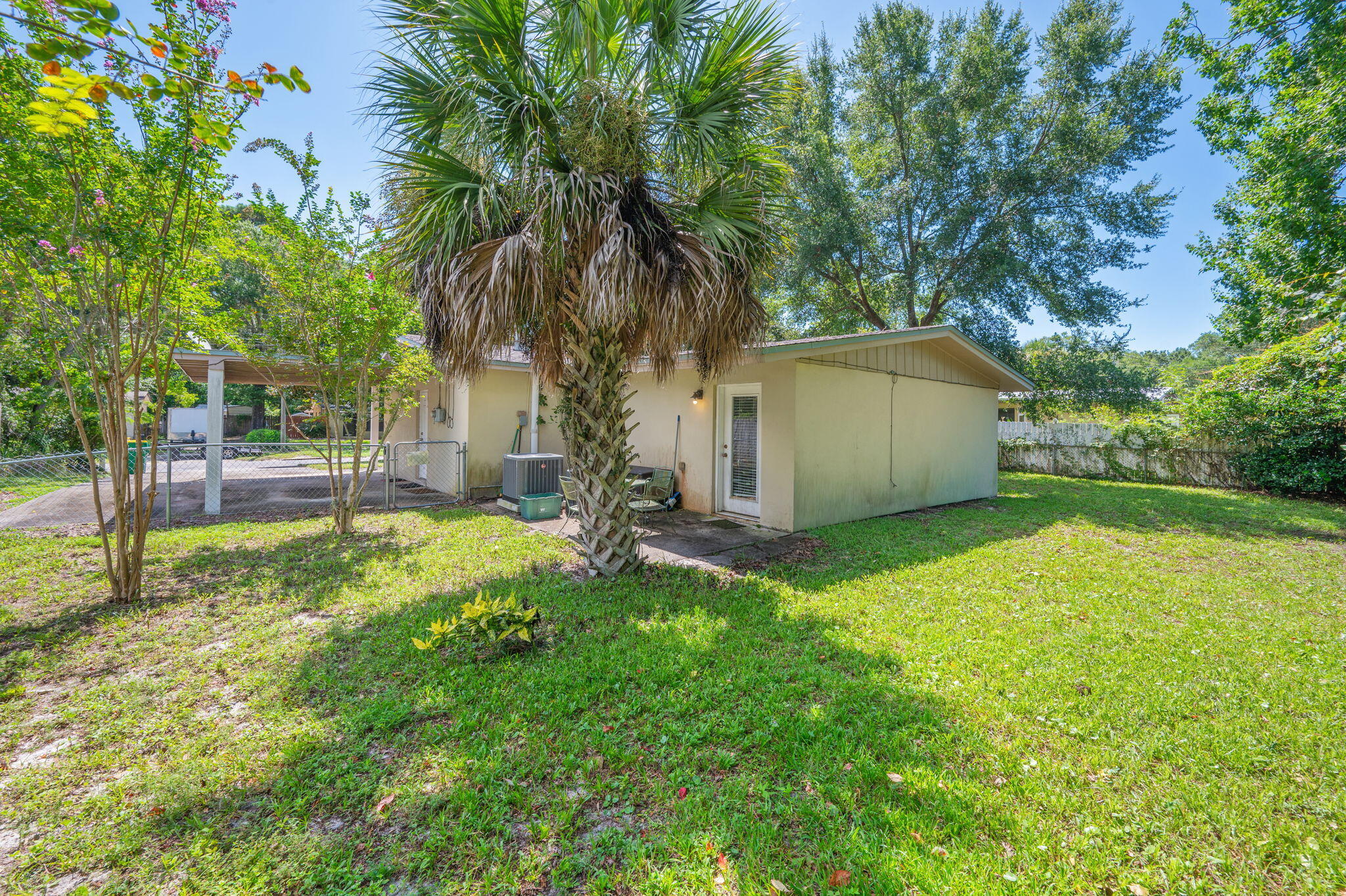 OAK TREE PARK - Residential