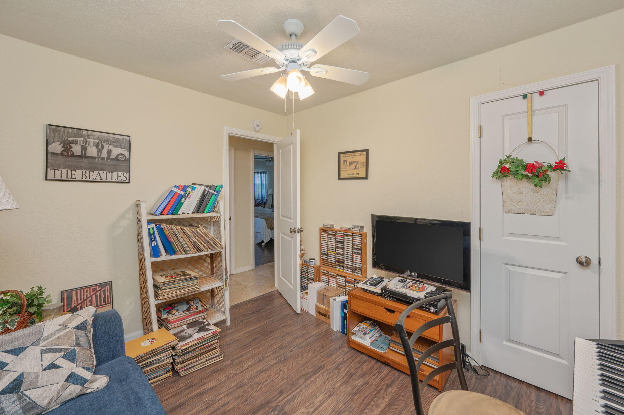 OAK TREE PARK - Residential