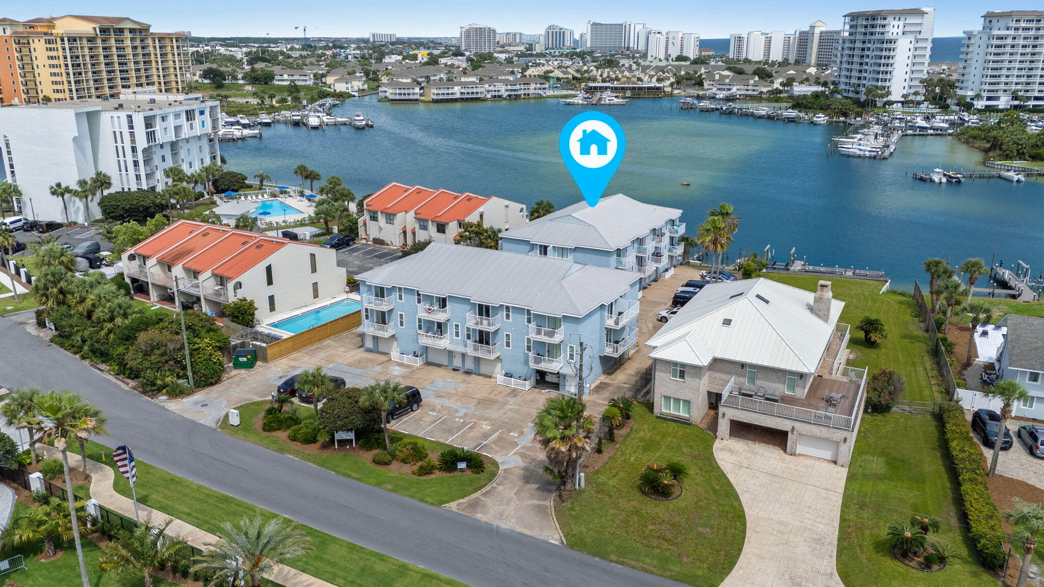 LAGUNA POINT CONDO - Residential