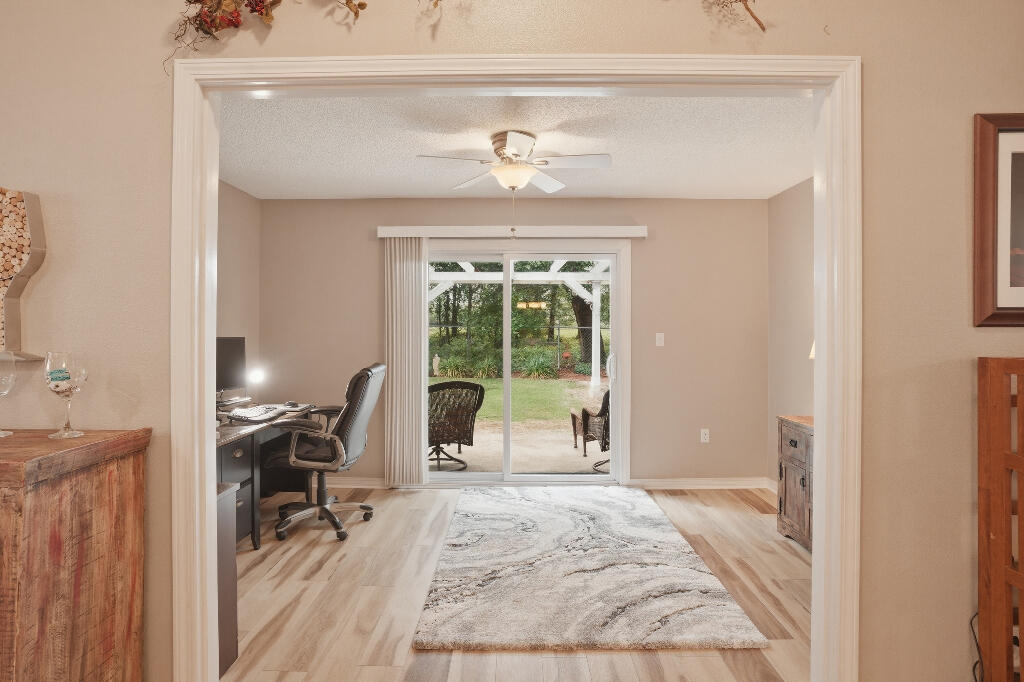 Tanglewood Oaks - Residential
