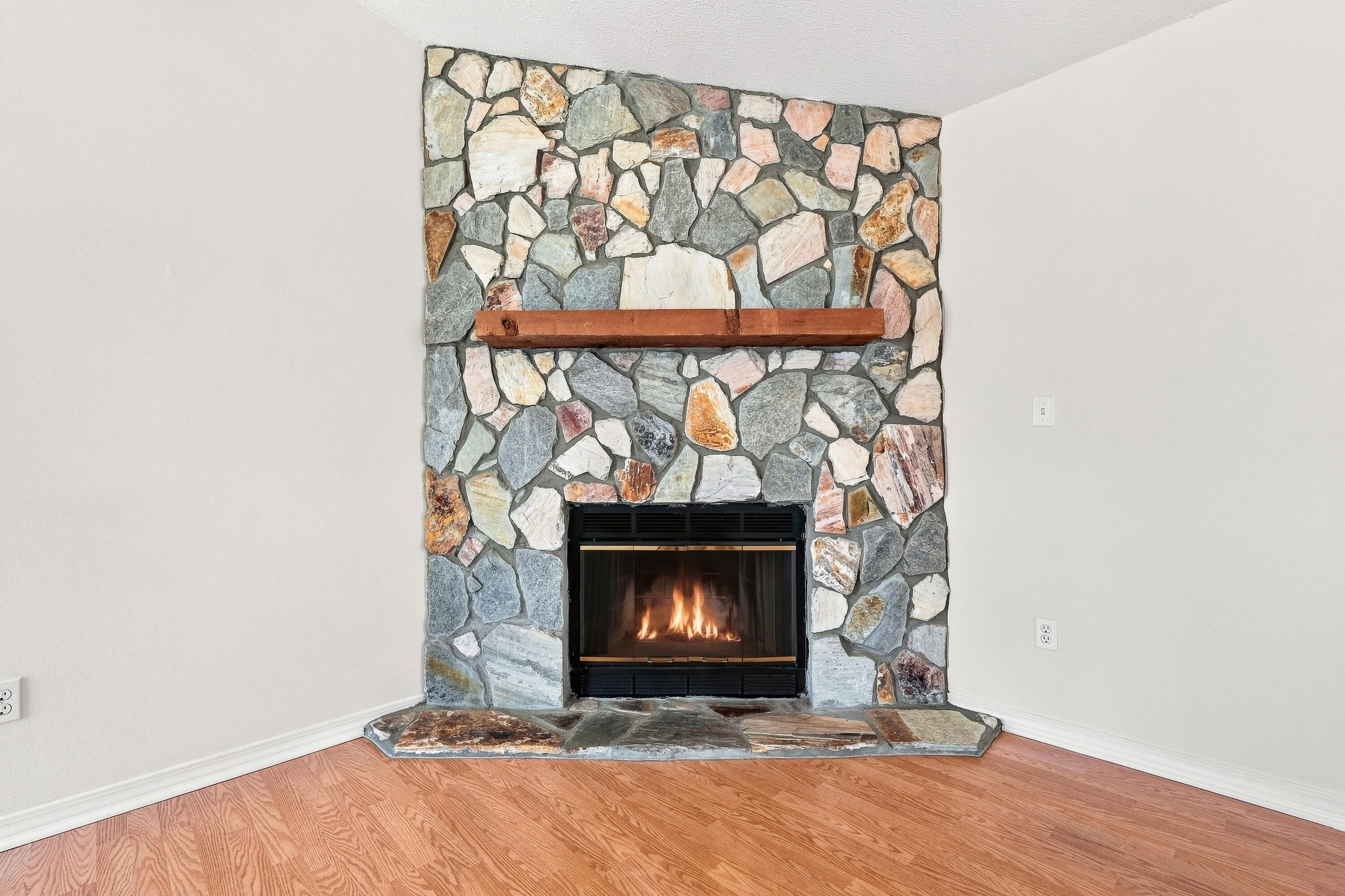 BLUE PINE VILLAGE PH 1 - Residential Lease