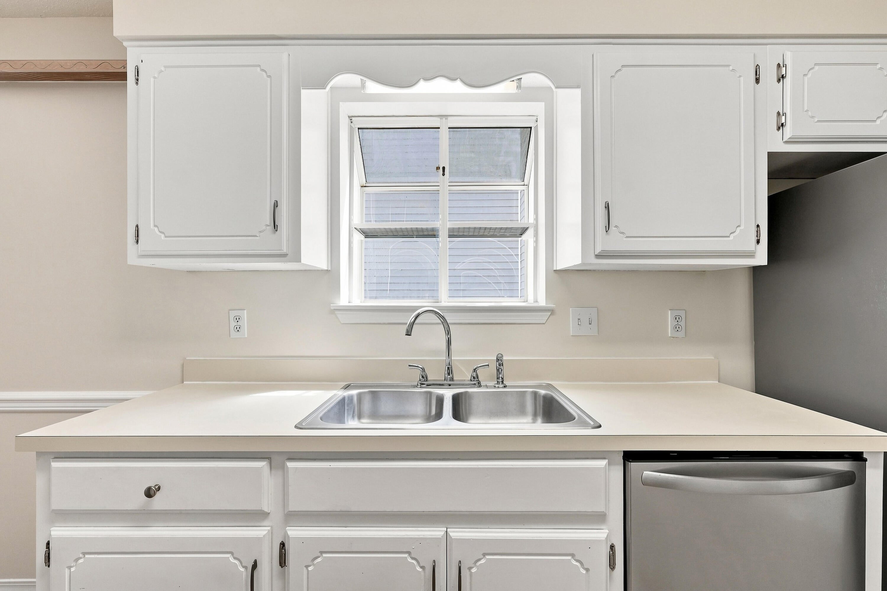 BLUE PINE VILLAGE PH 1 - Residential Lease