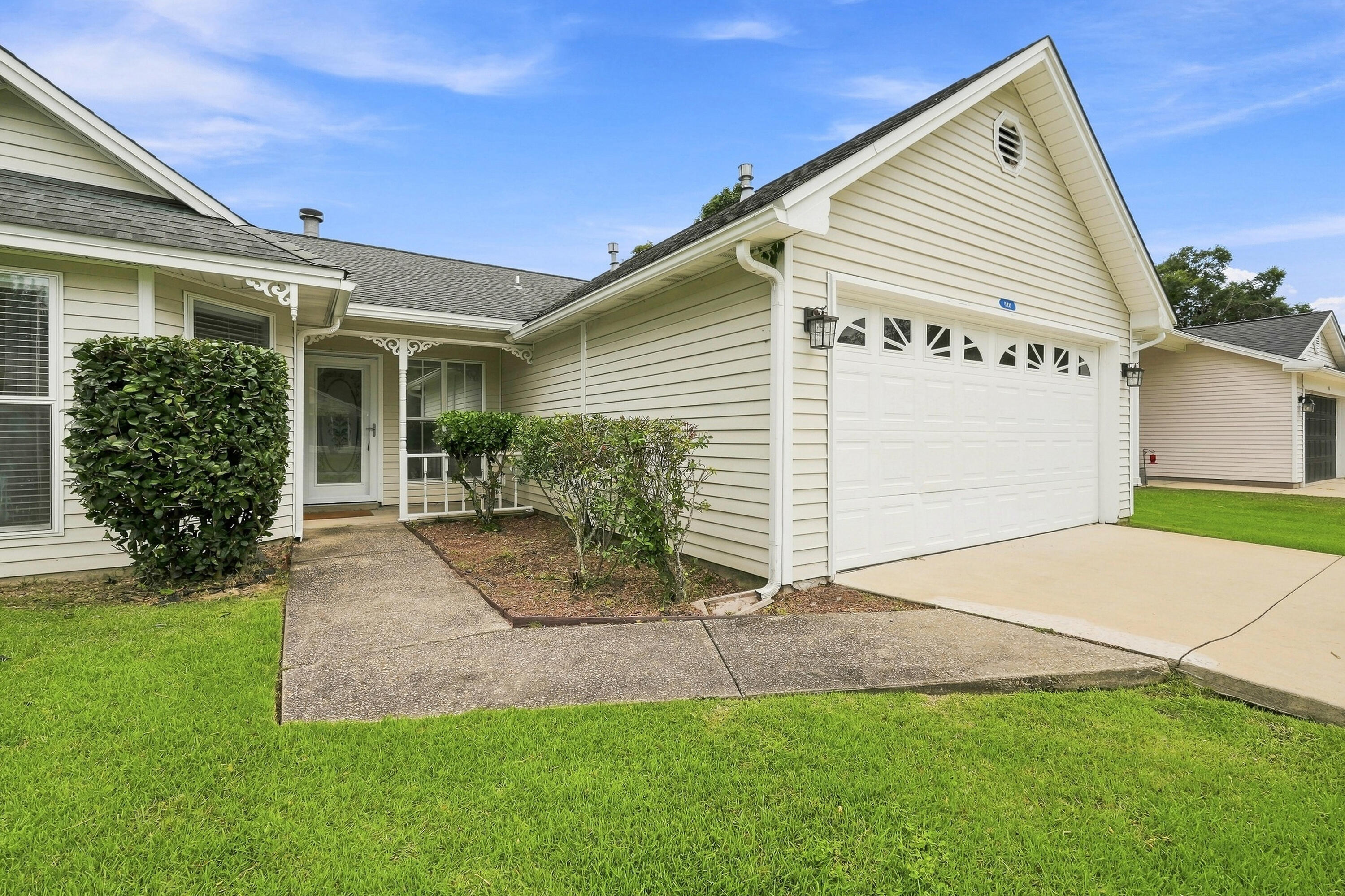 BLUE PINE VILLAGE PH 1 - Residential Lease