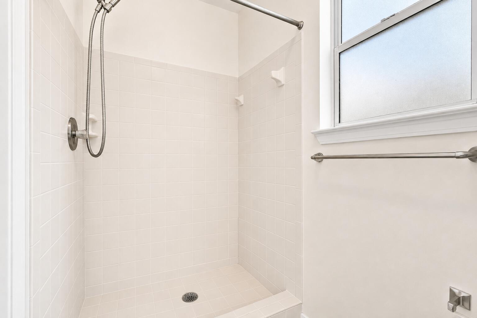 BLUE PINE VILLAGE PH 1 - Residential Lease