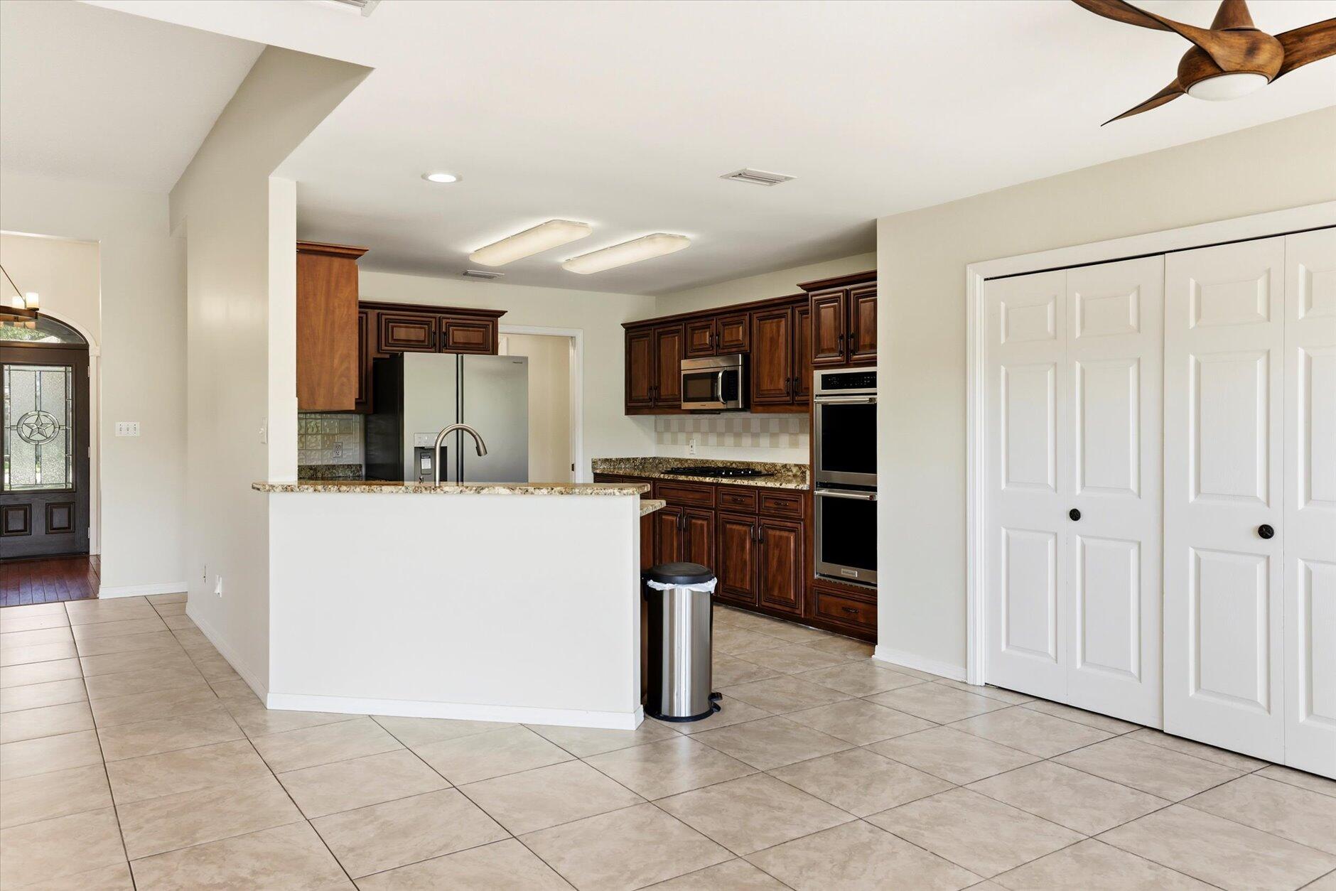 WINDWARD PH 3 - Residential