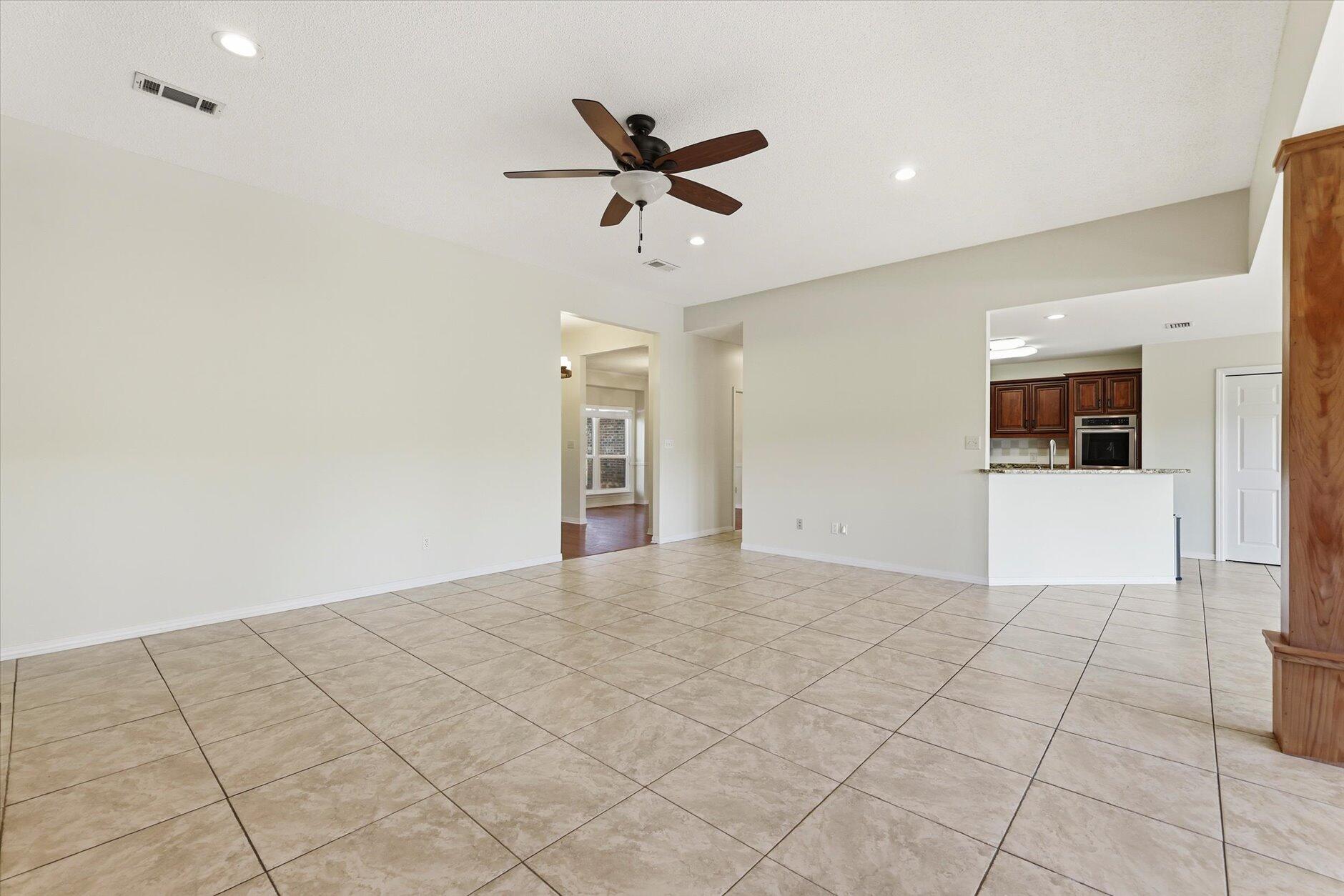 WINDWARD PH 3 - Residential